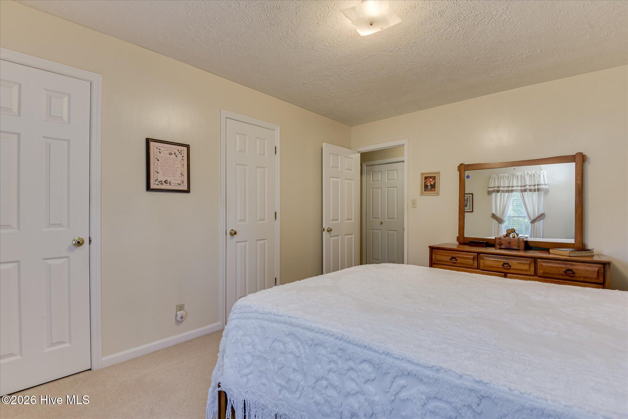 104 Foxhunt Drive Property Photo 34