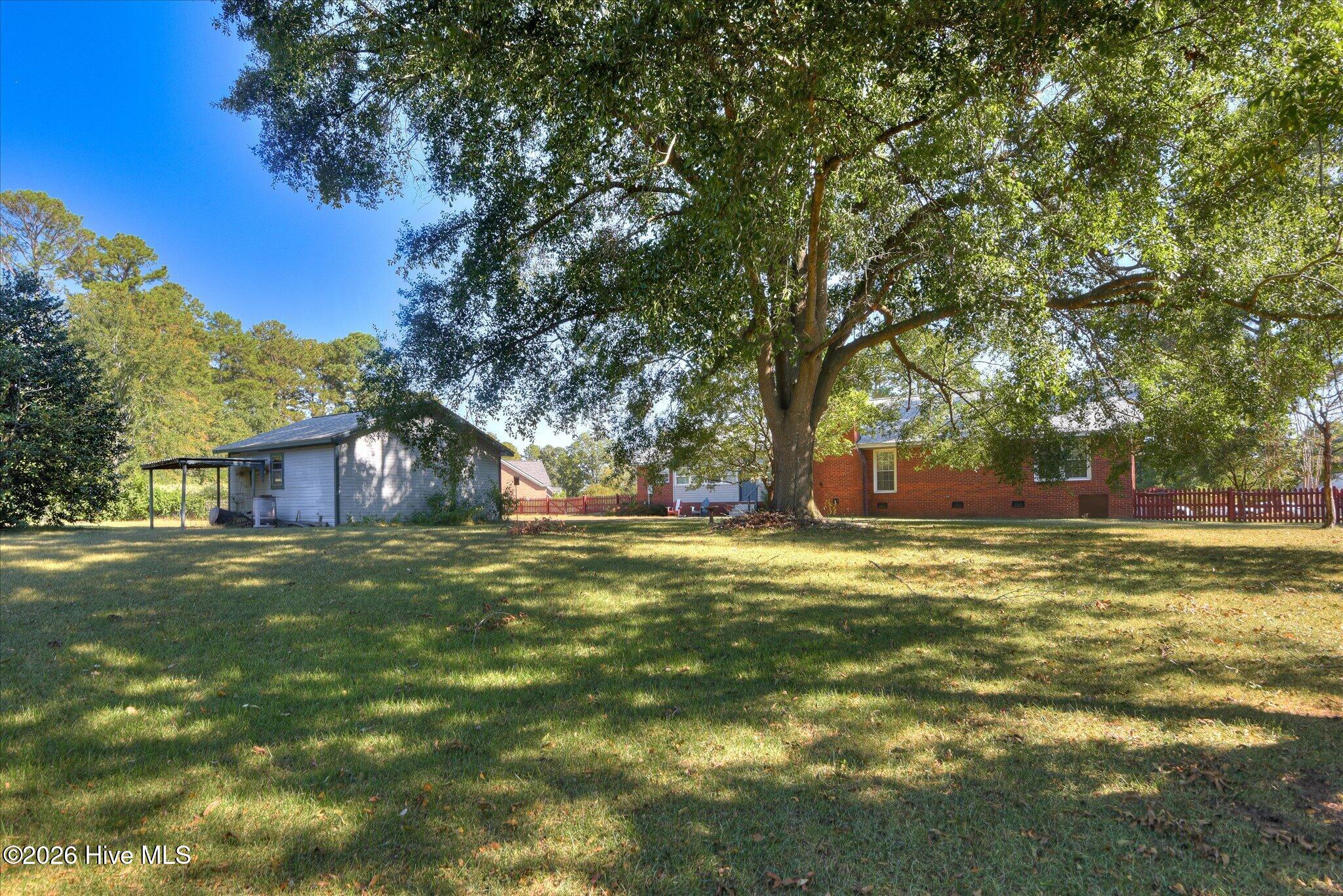 104 Foxhunt Drive Property Photo 40