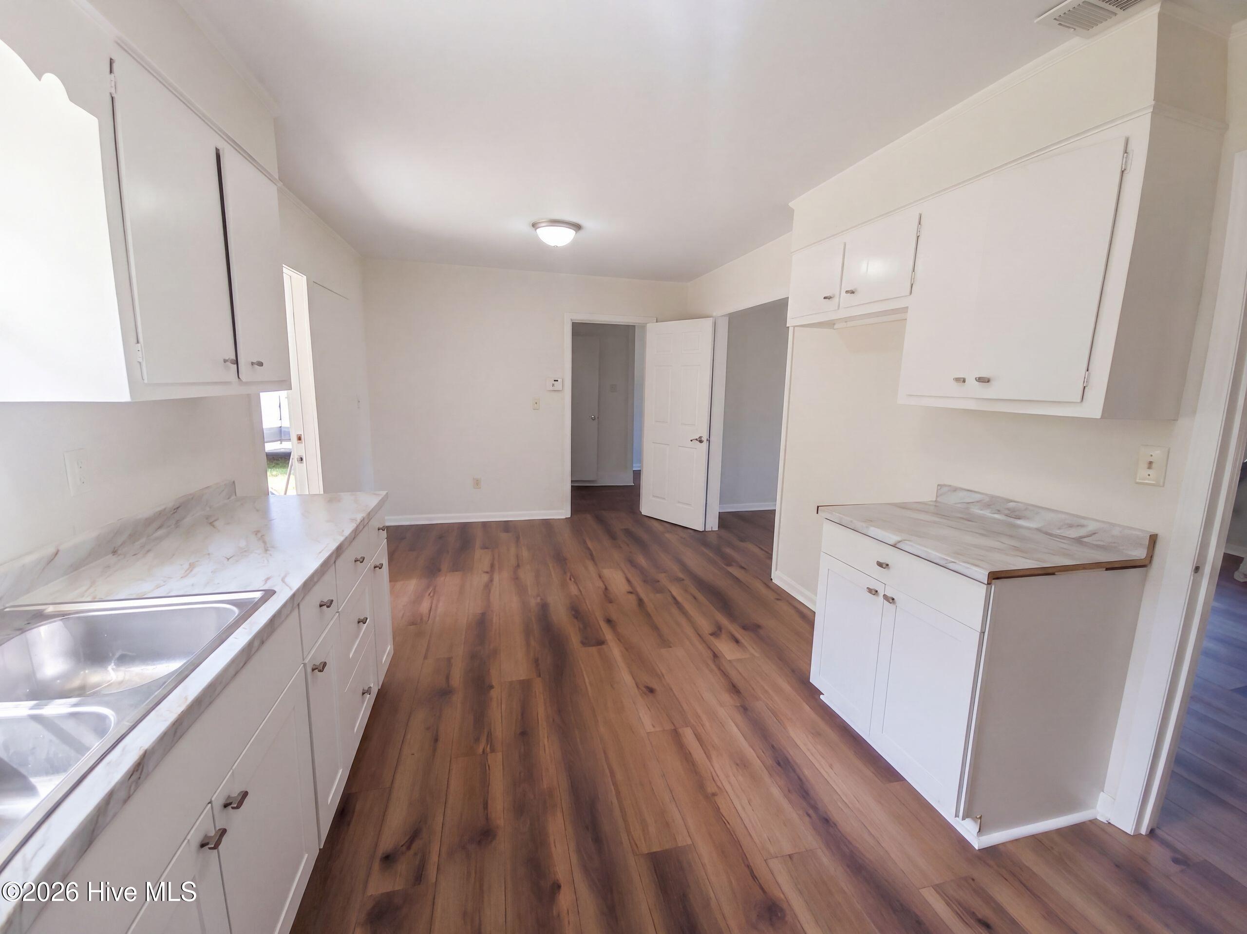1812 Empress Avenue Property Photo 13