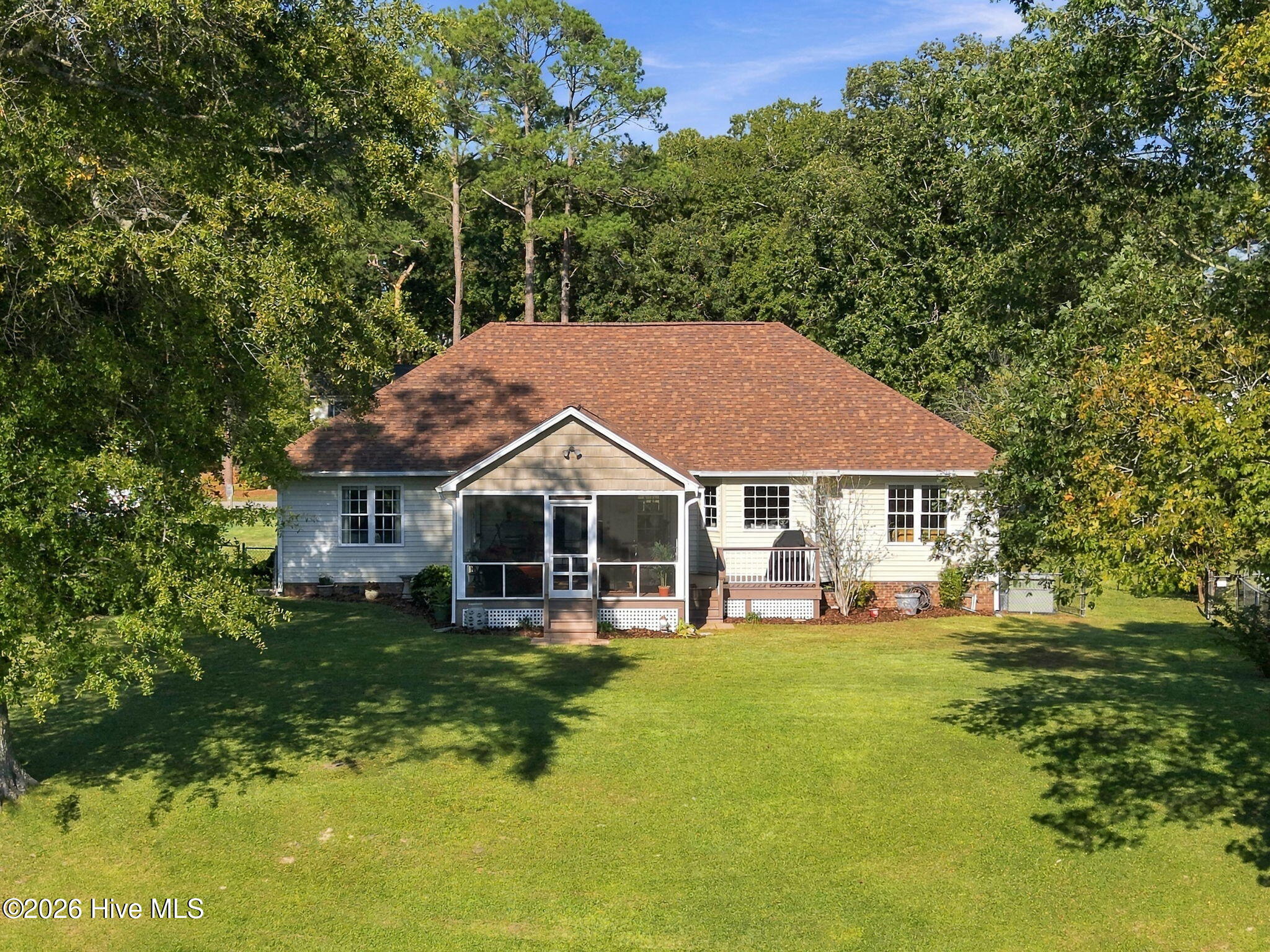 106 Arbor Drive Property Photo 7
