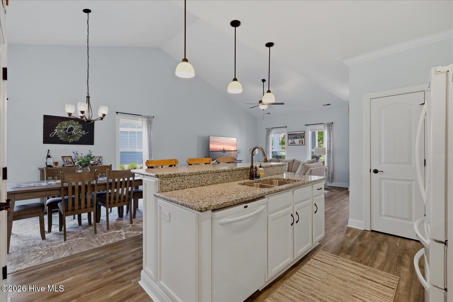 8175 Garden Pointe Drive Ne Property Photo 15