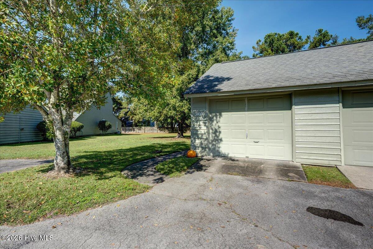 101 Ashley Place Property Photo 32