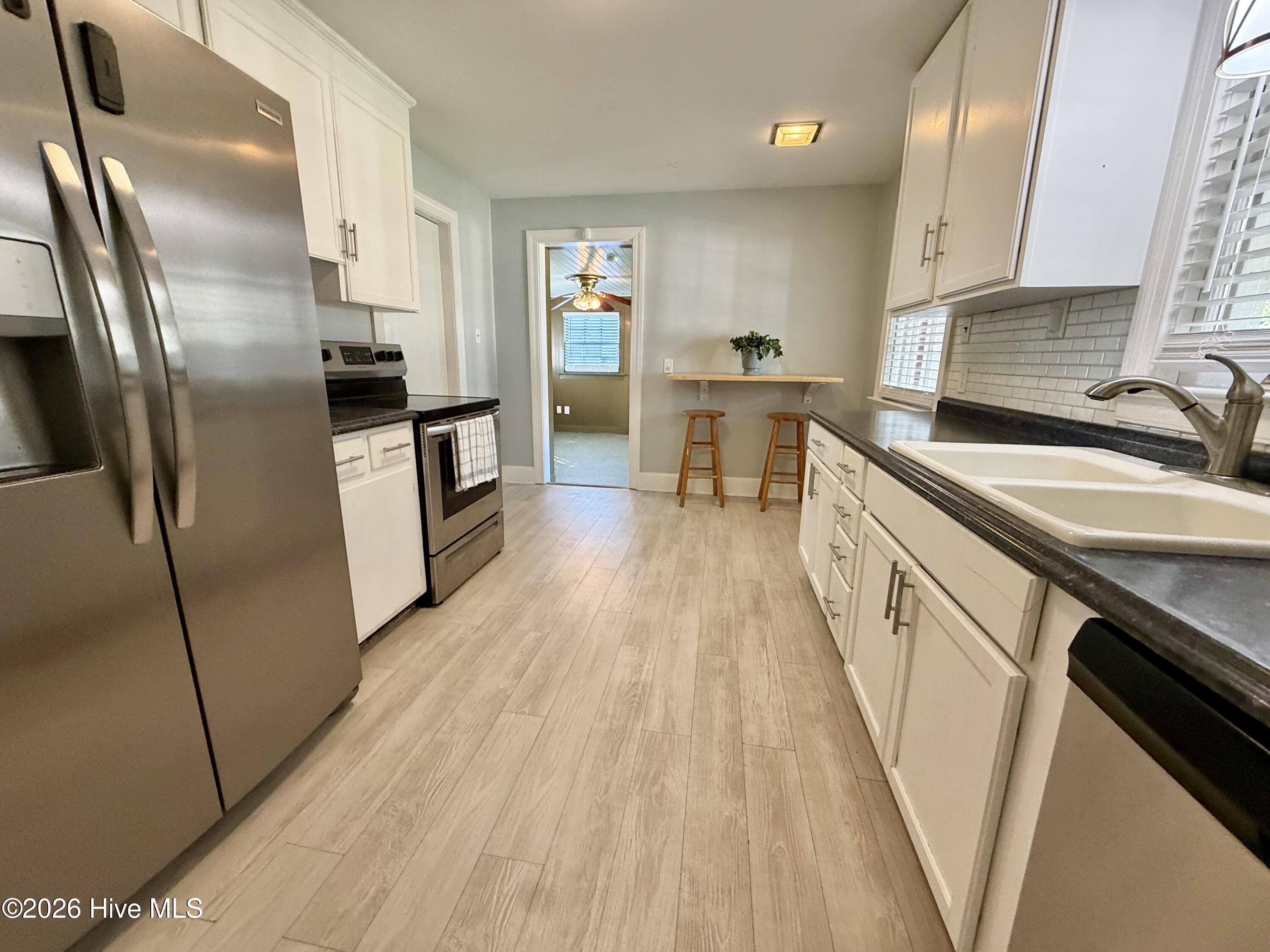 1008 Rhem Street Property Photo 17
