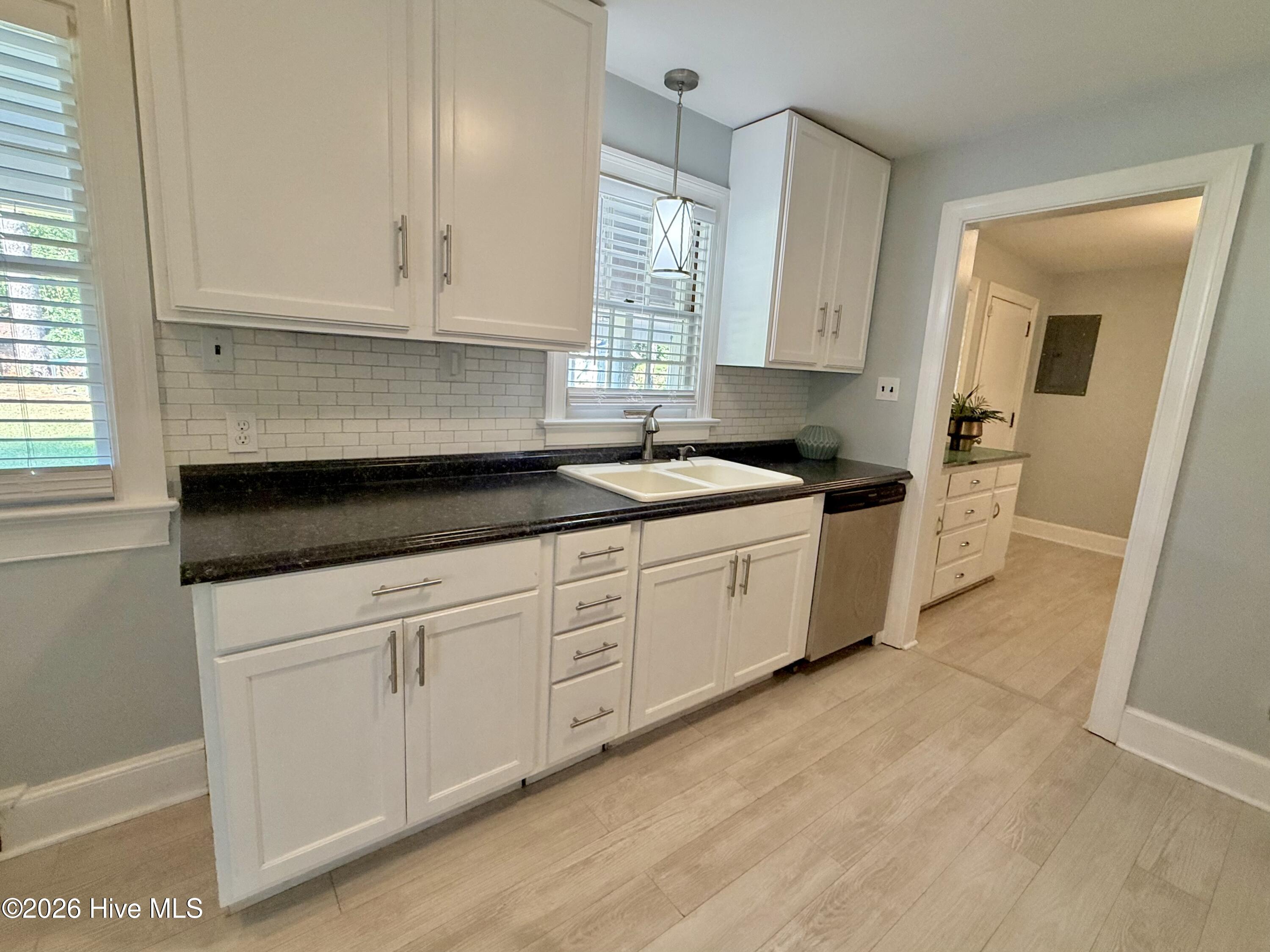 1008 Rhem Street Property Photo 20