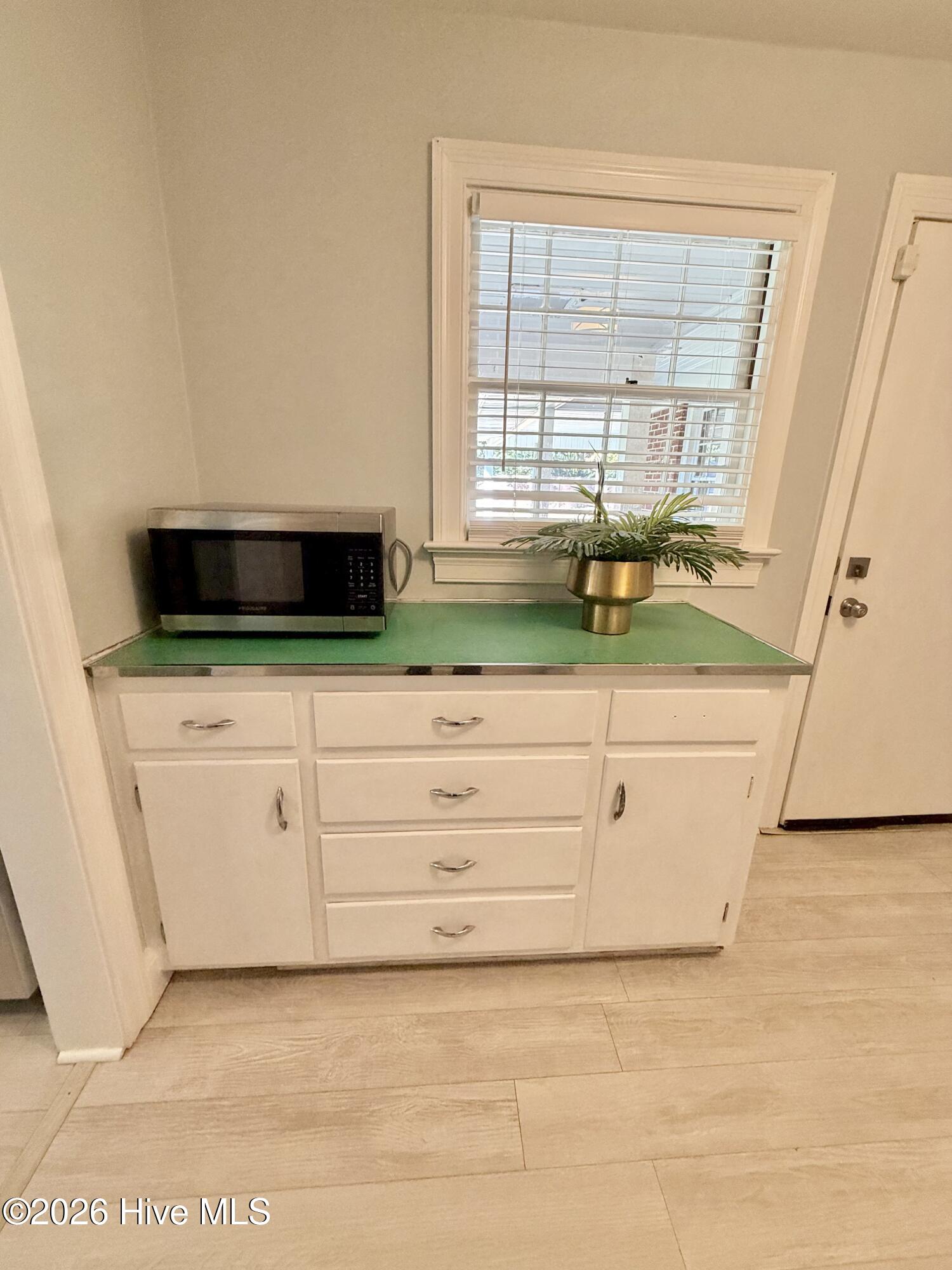 1008 Rhem Street Property Photo 25