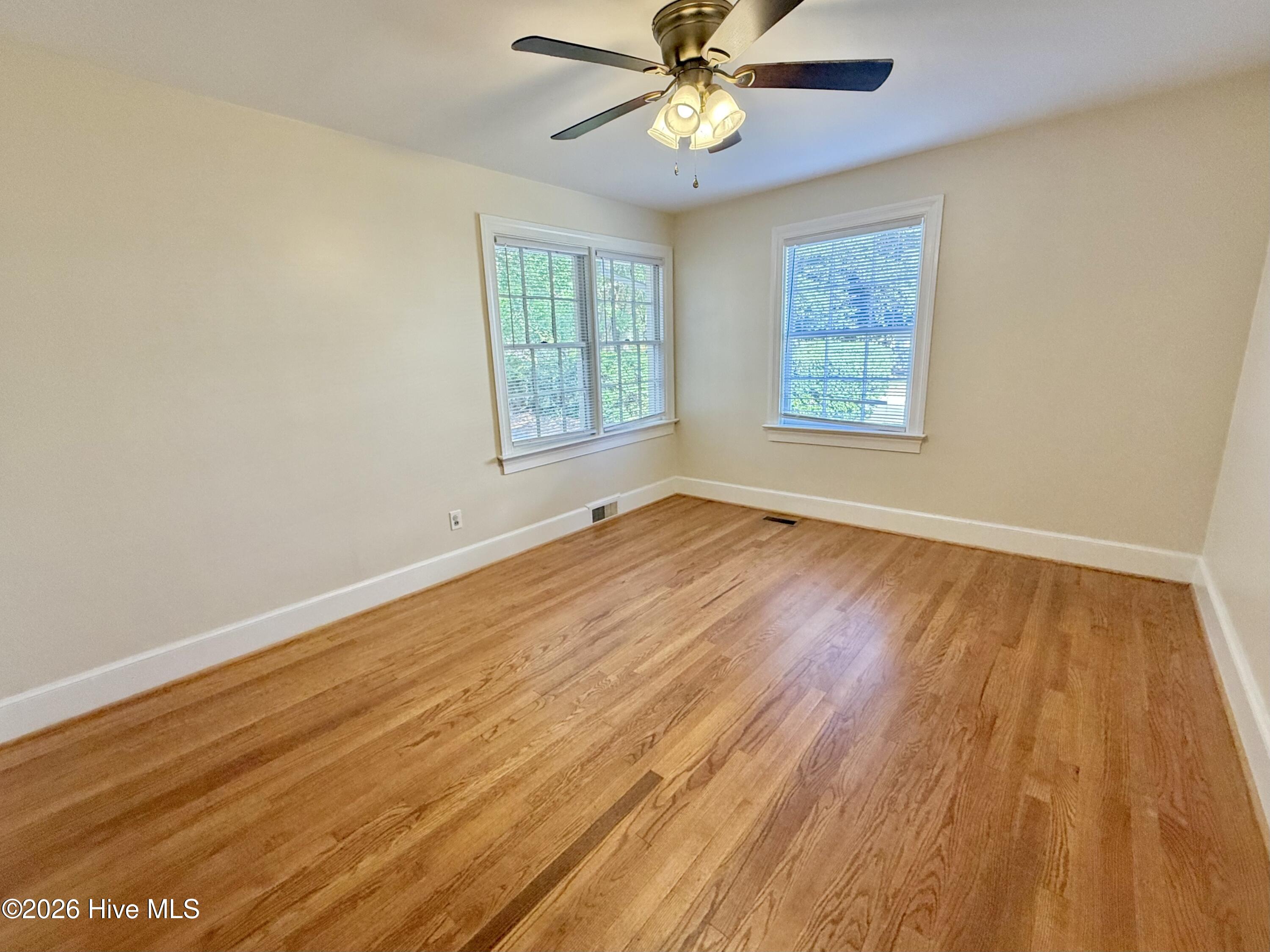 1008 Rhem Street Property Photo 32