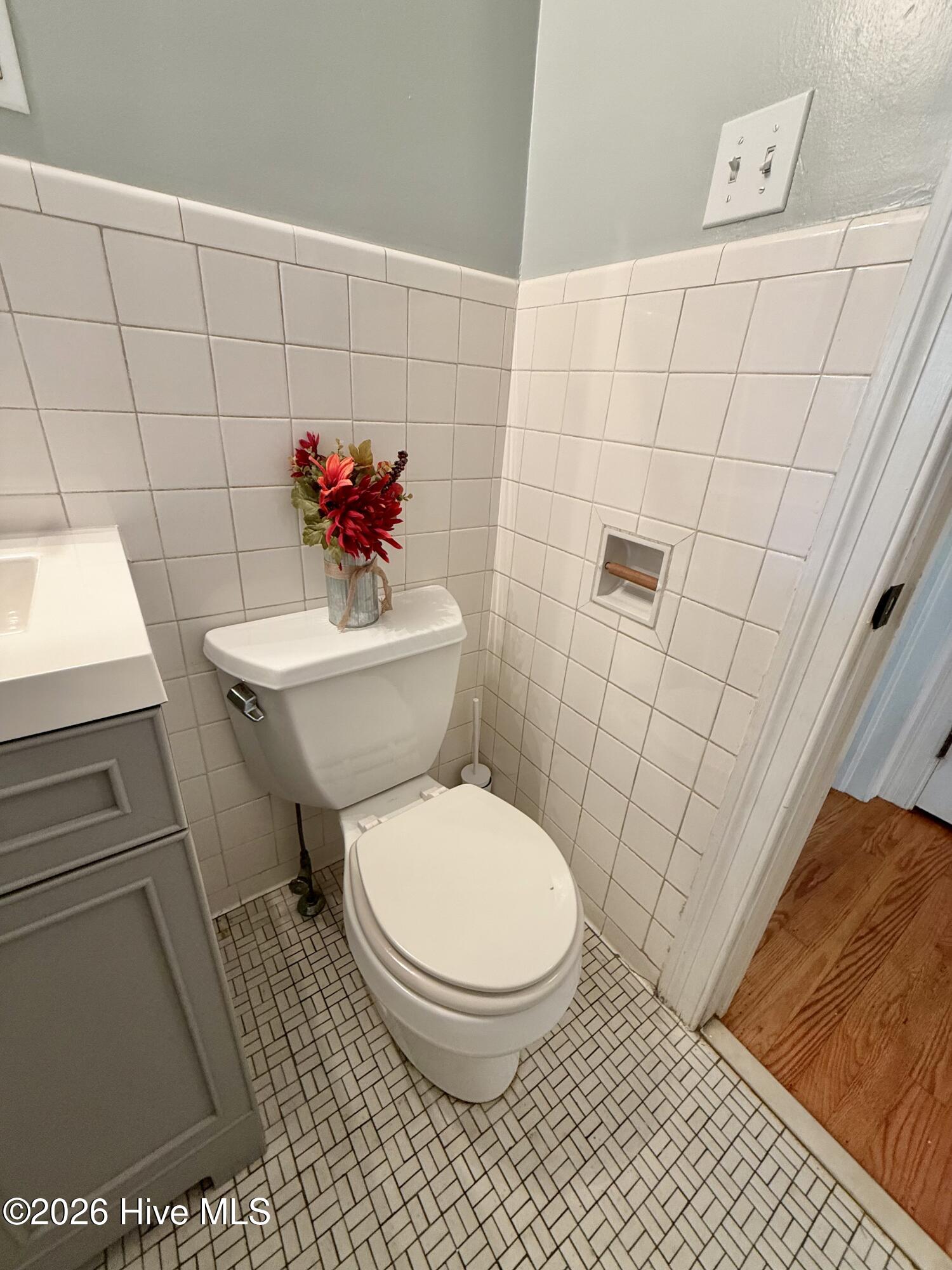1008 Rhem Street Property Photo 33