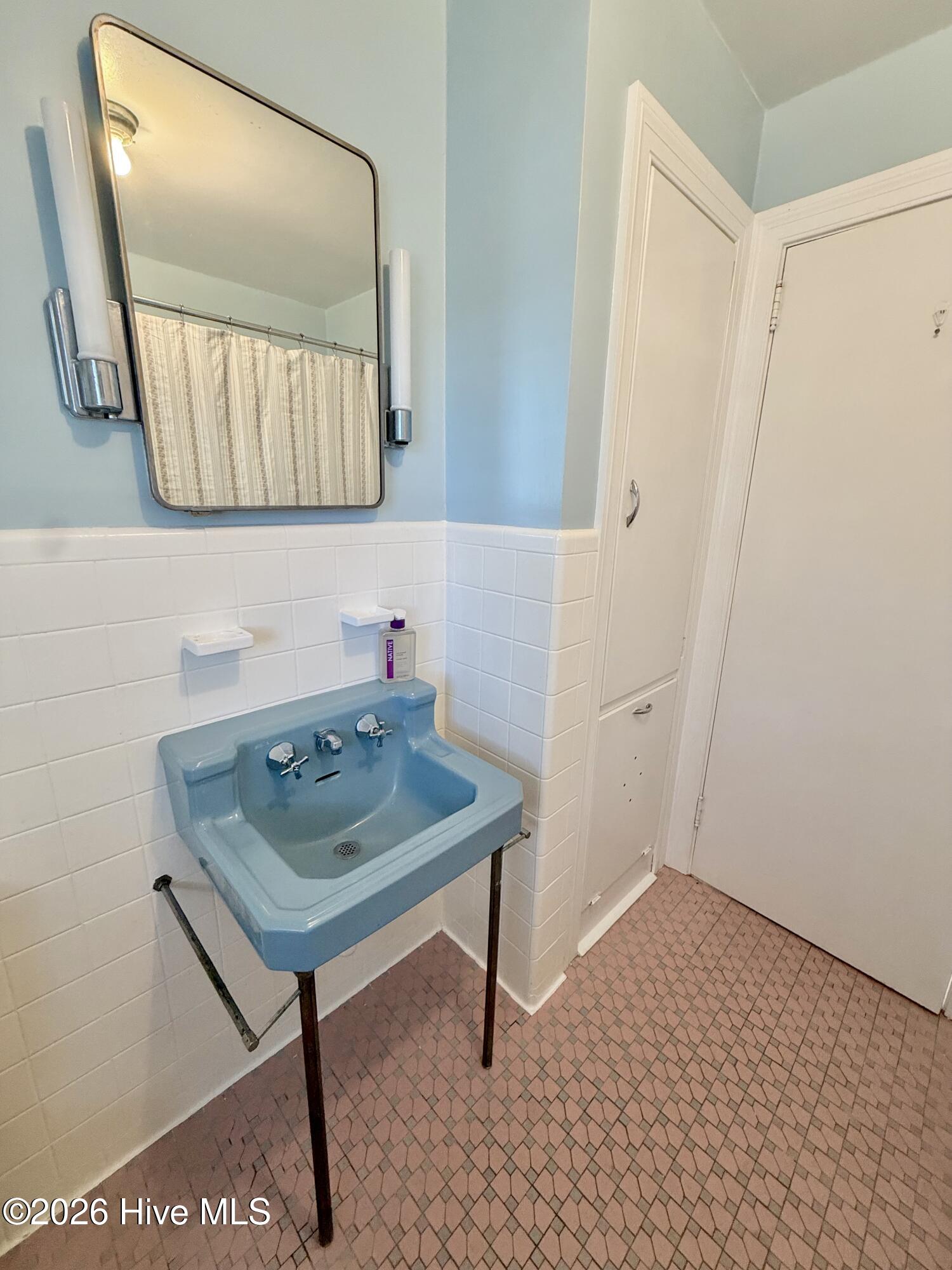 1008 Rhem Street Property Photo 41