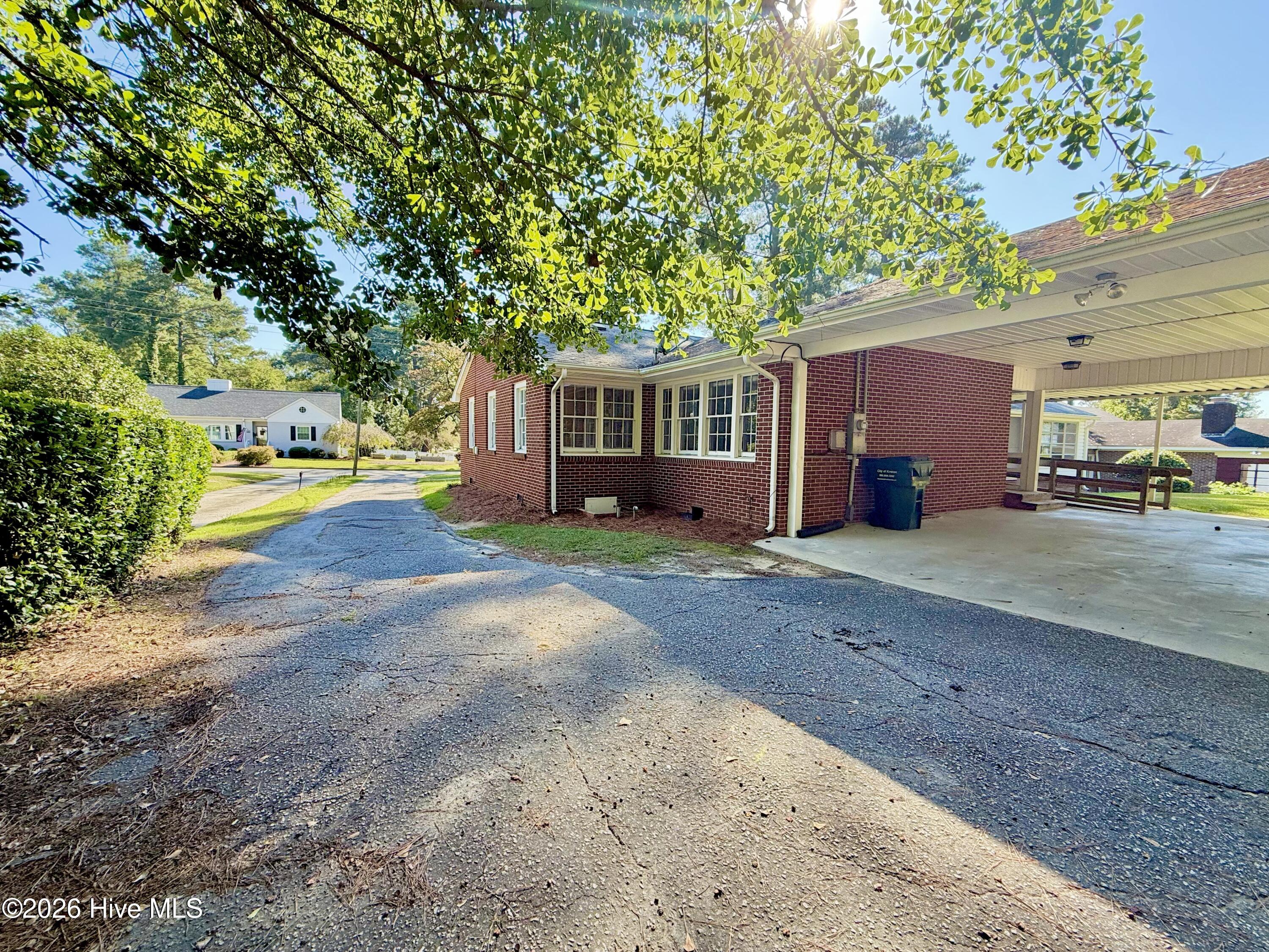 1008 Rhem Street Property Photo 51