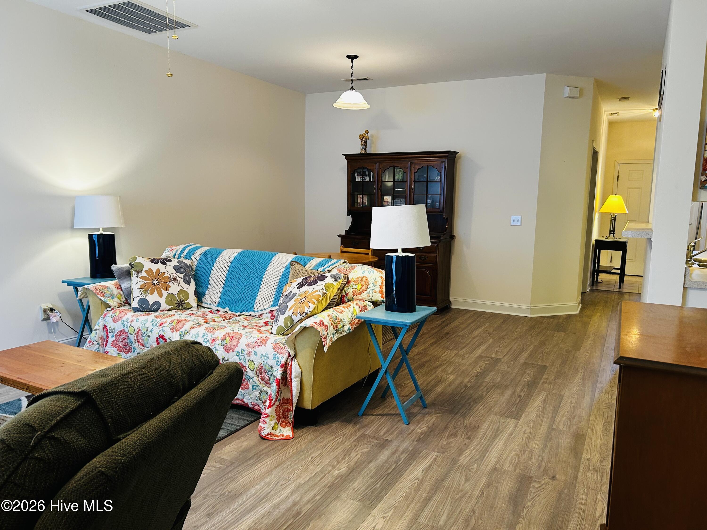 1620 Honeybee Lane Property Photo 9