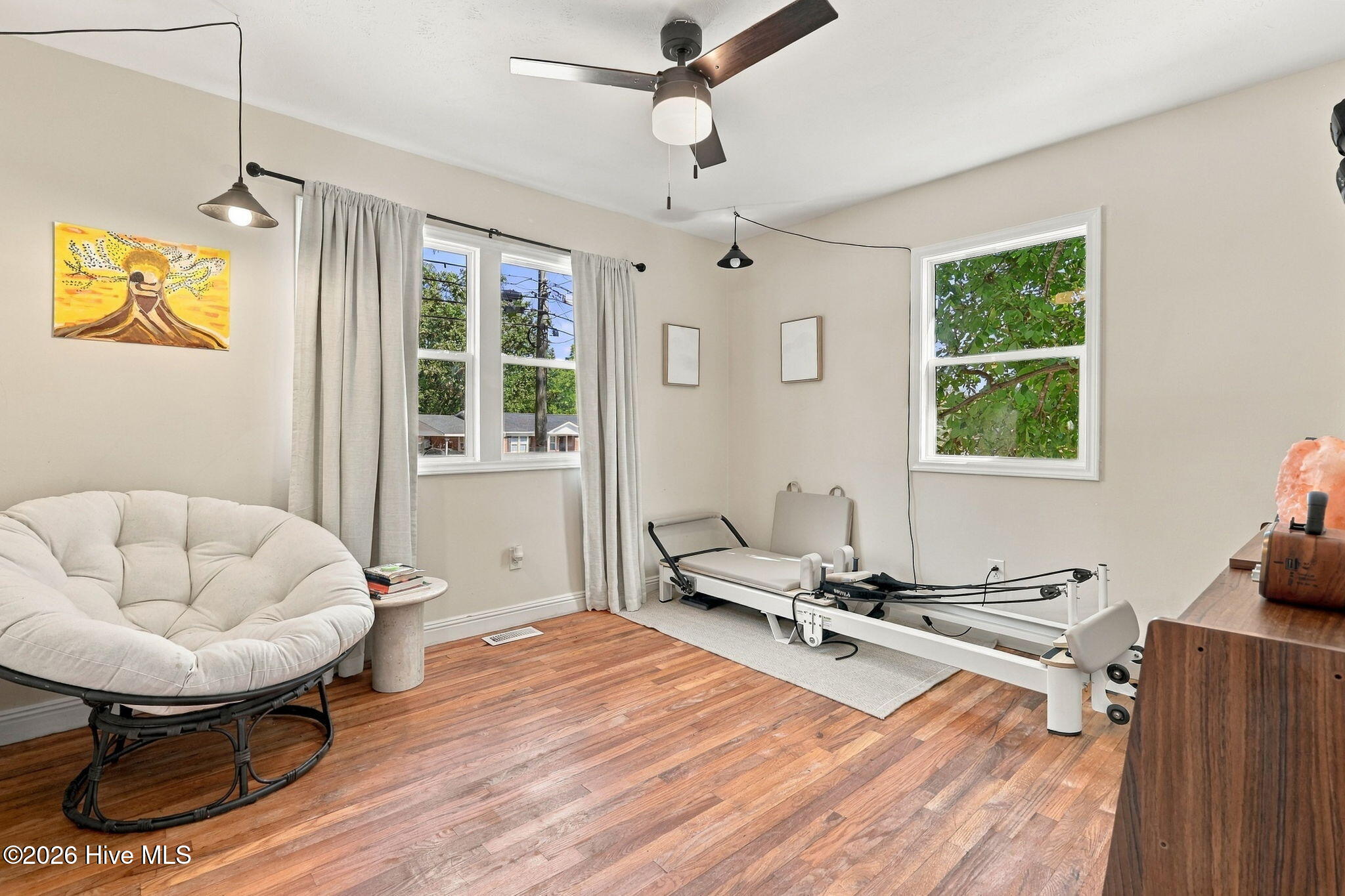 6129 Louise Street Property Photo 25