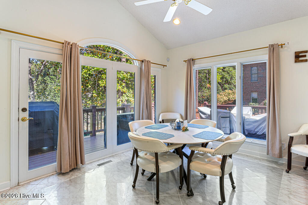 25 Ivy Way Property Photo 16