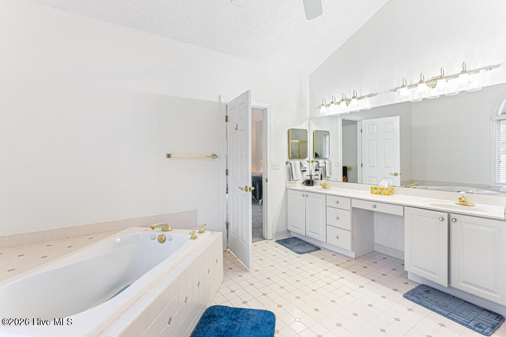 25 Ivy Way Property Photo 34