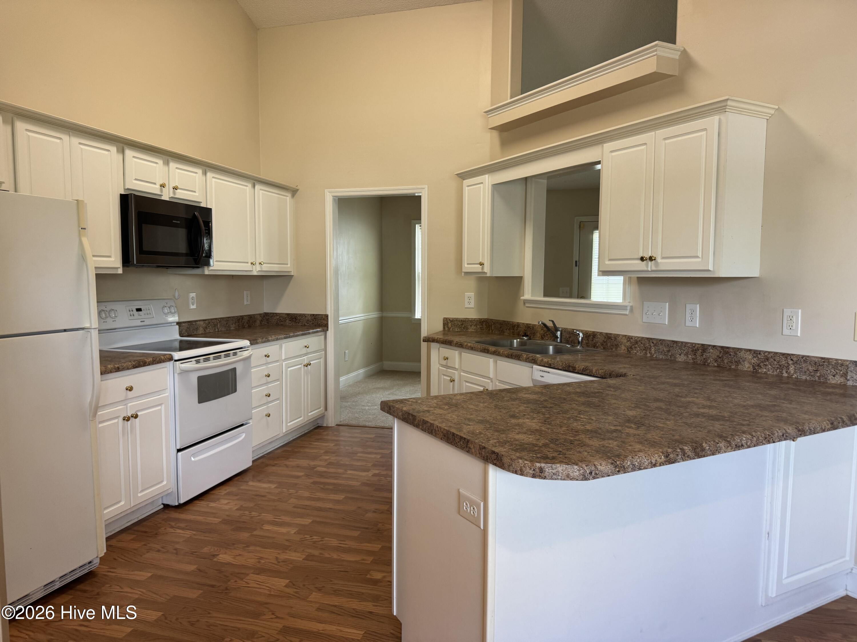 112 Inge Court Property Photo 2