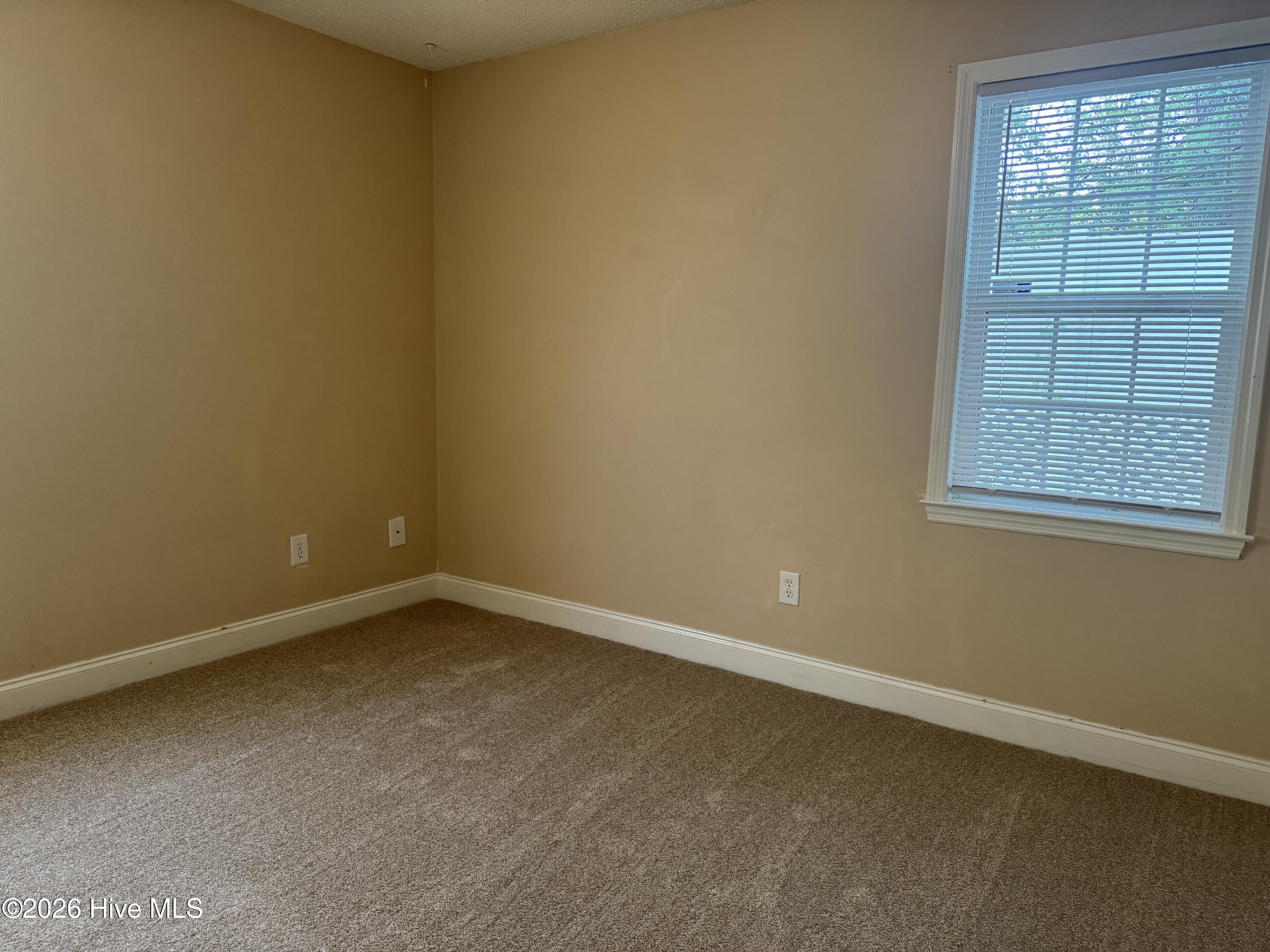 112 Inge Court Property Photo 8