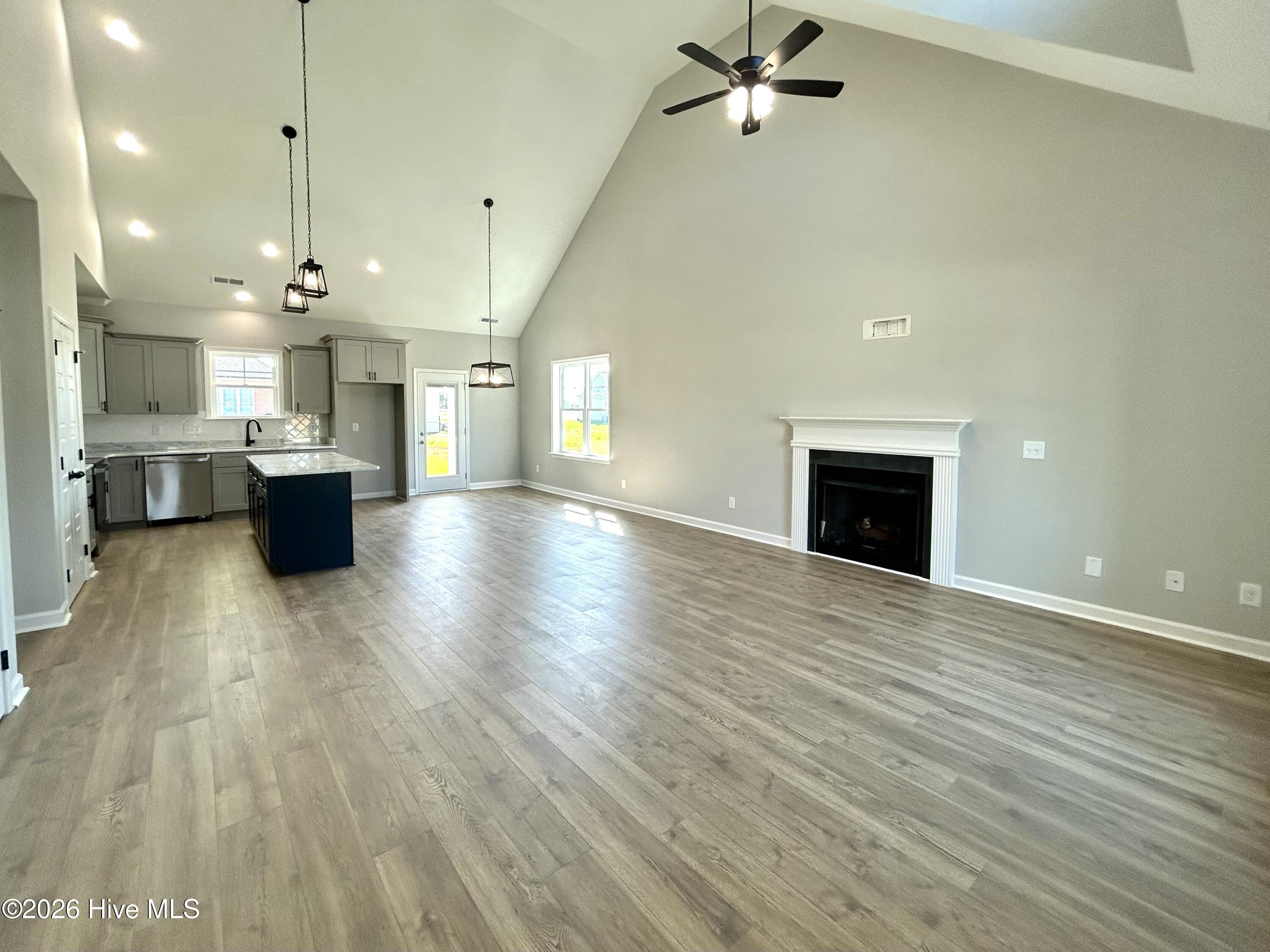 3763 Huntcliff Drive Property Photo 6