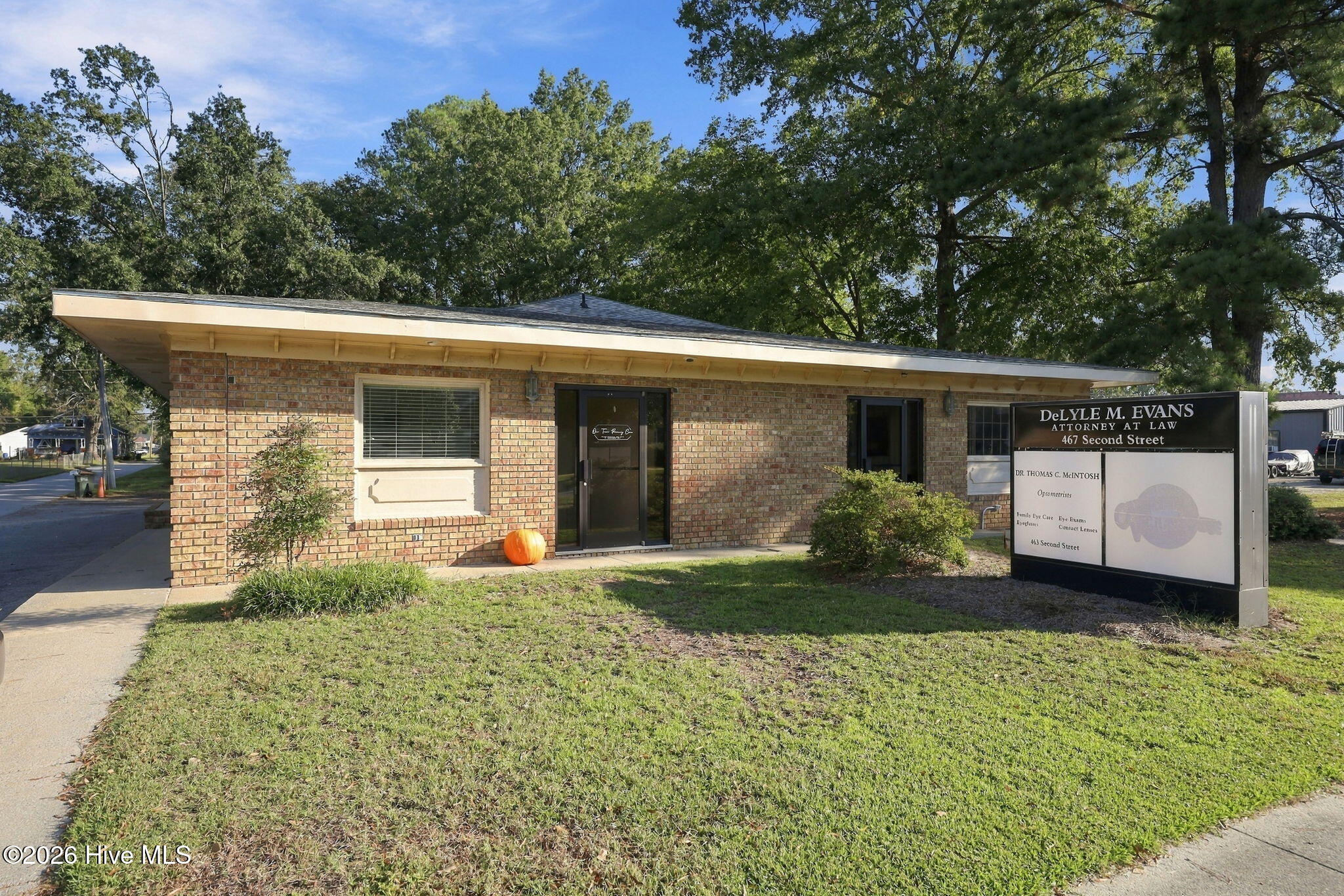 463 Second Street Property Photo 1