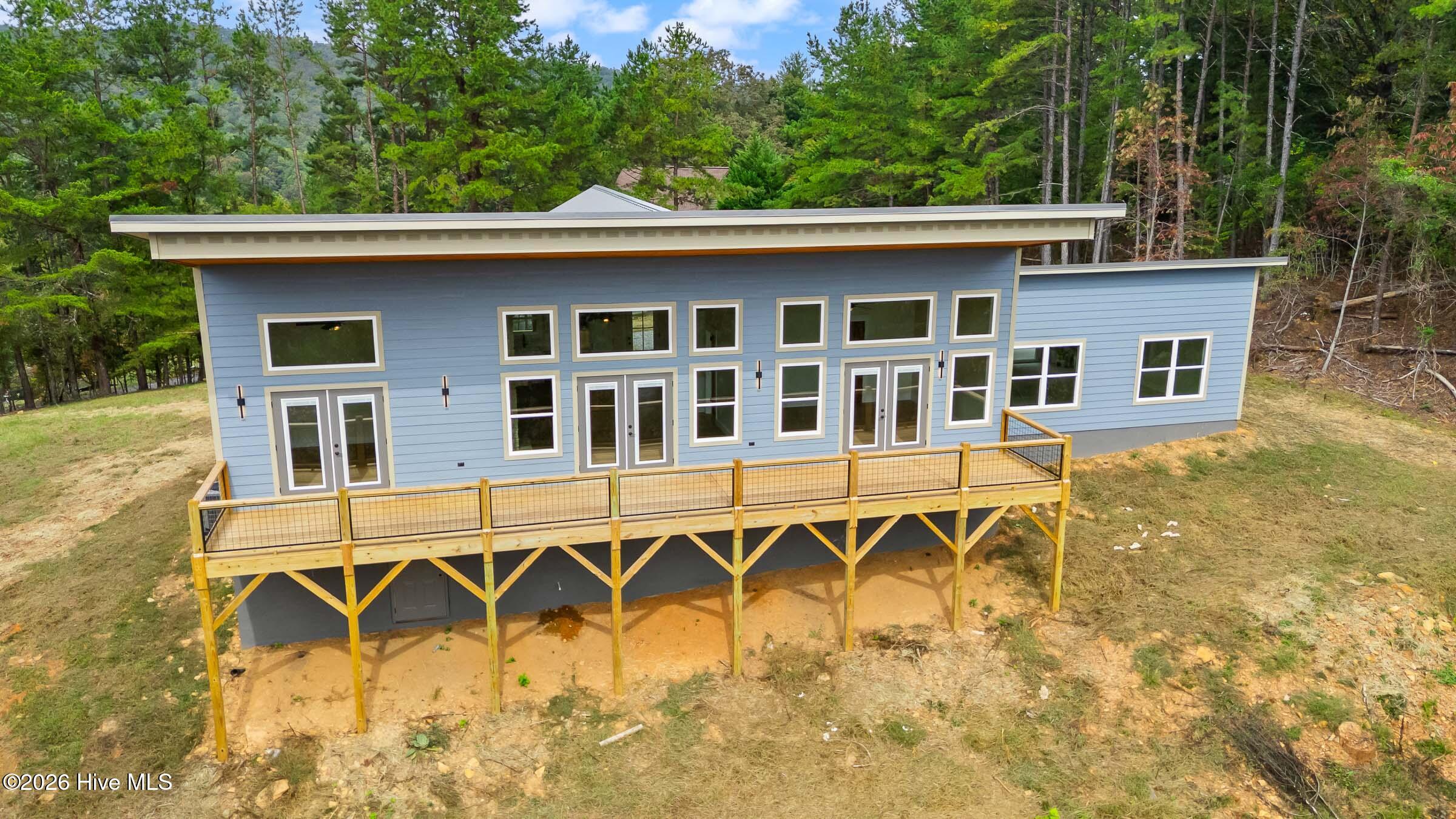 72 Hickory Nut Lane Property Photo 3
