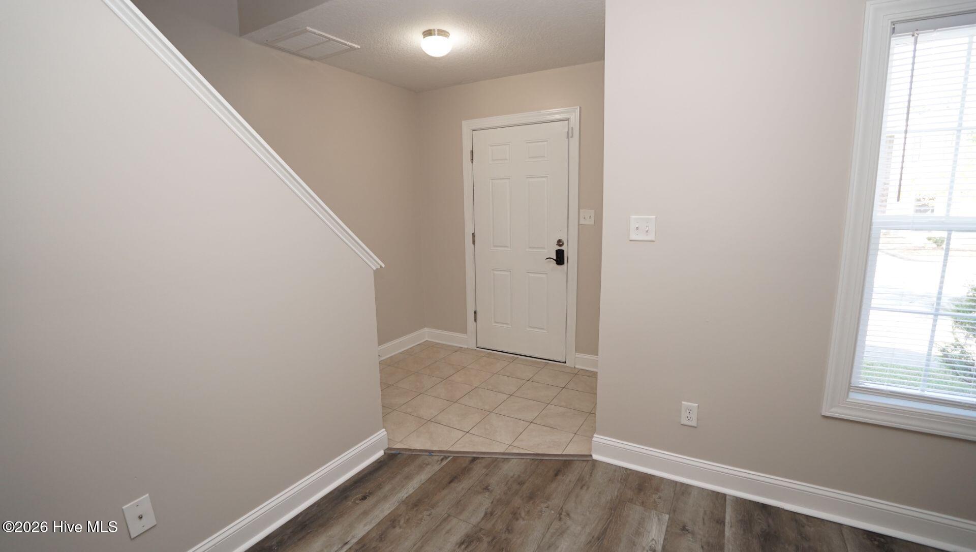 103 W Murrow Lane Property Photo 3