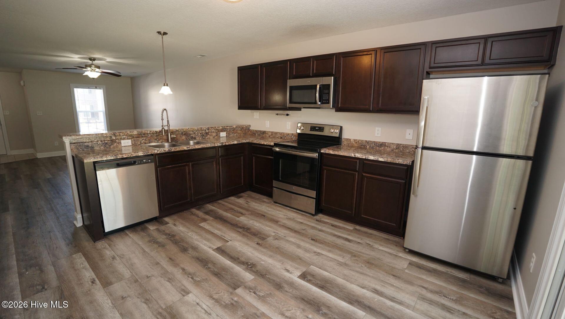 103 W Murrow Lane Property Photo 8