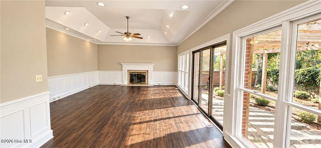 6 Conifer Square Property Photo 8