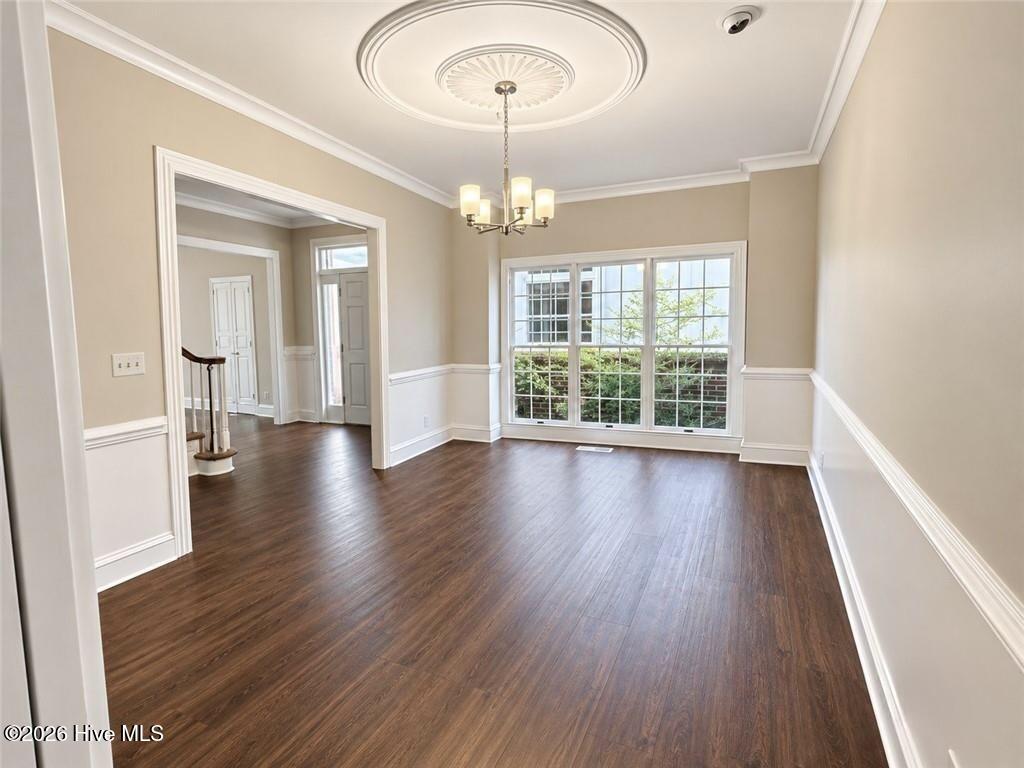 6 Conifer Square Property Photo 13