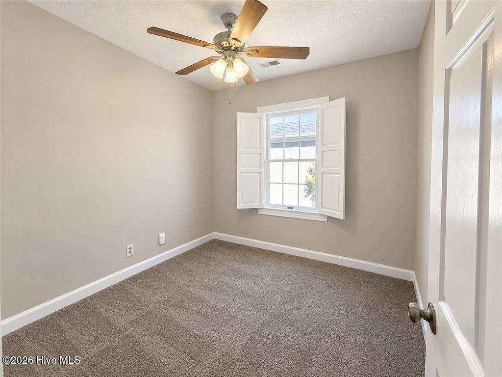 6 Conifer Square Property Photo 34