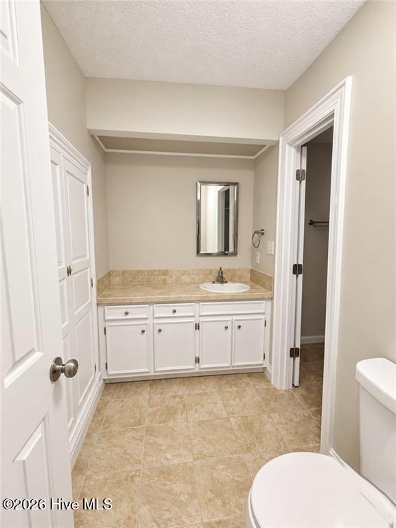 6 Conifer Square Property Photo 38