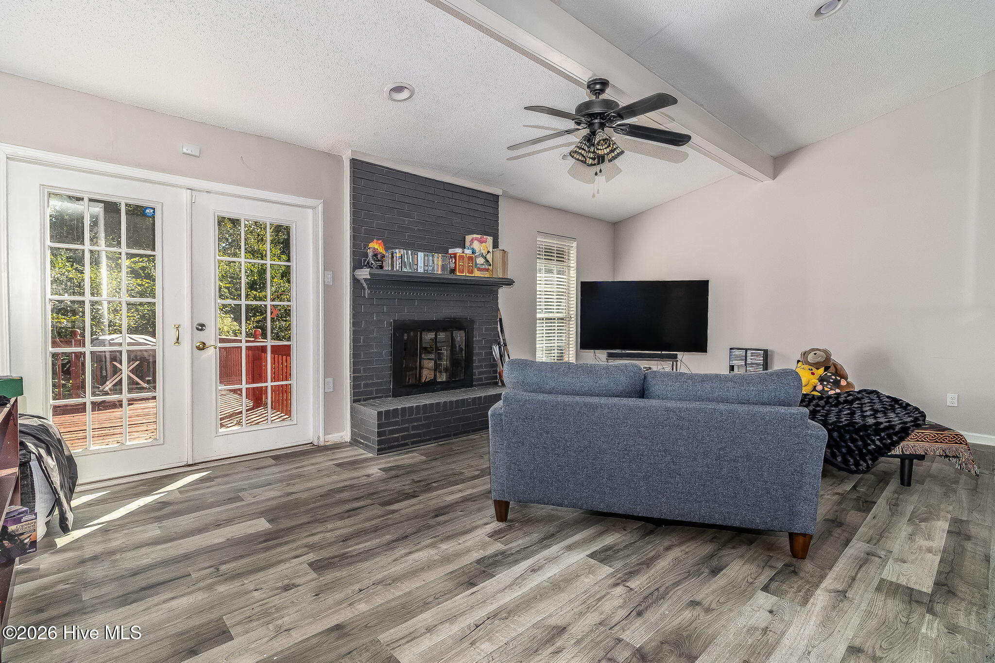 3812 Southwood Drive Property Photo 6
