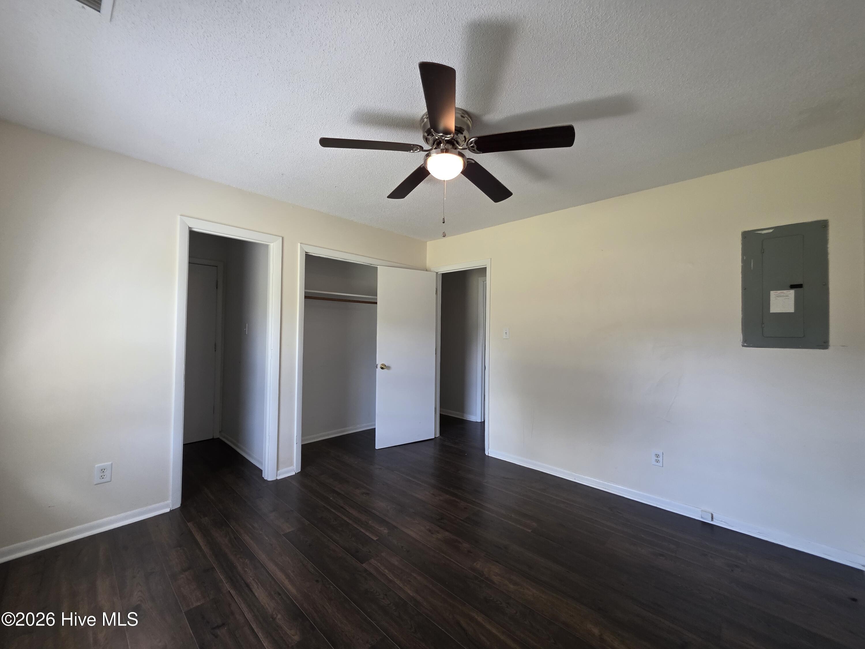 1011 Blue Leaf Place Property Photo 4
