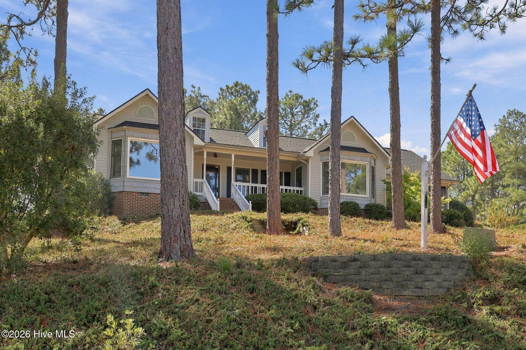 145 Lone Pine Place Property Photo 1
