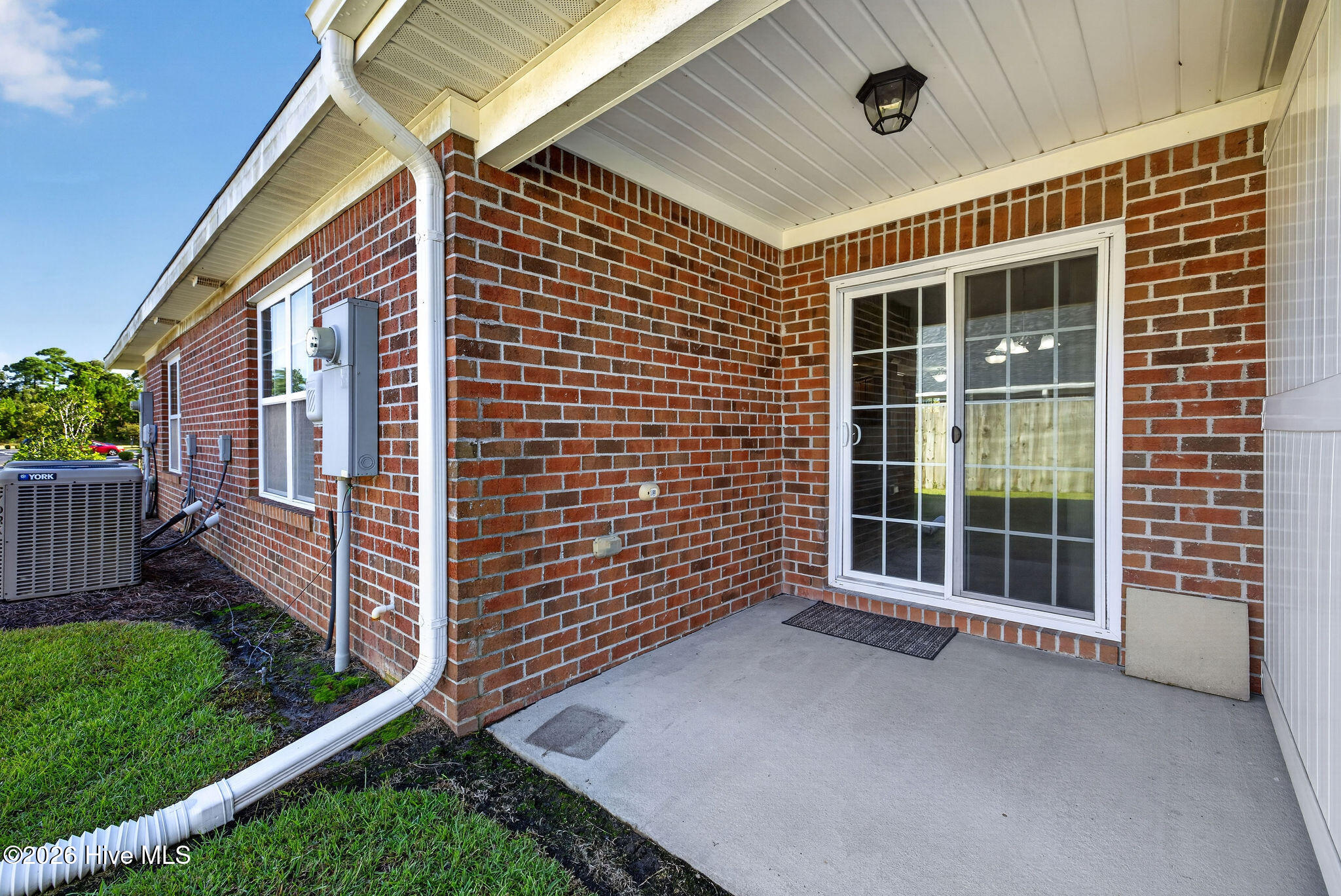 1069 Bridgeport Way Property Photo 7