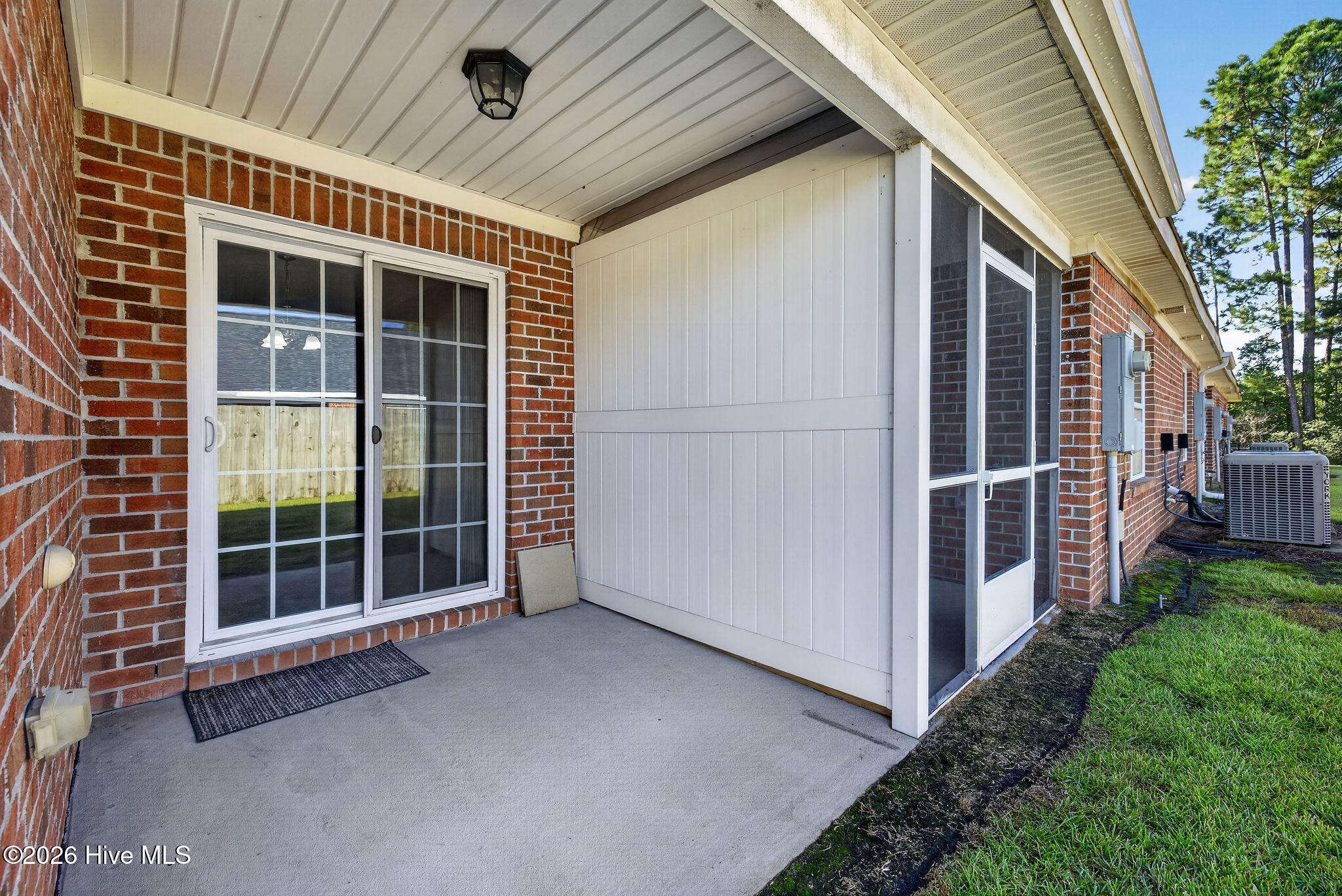 1069 Bridgeport Way Property Photo 8