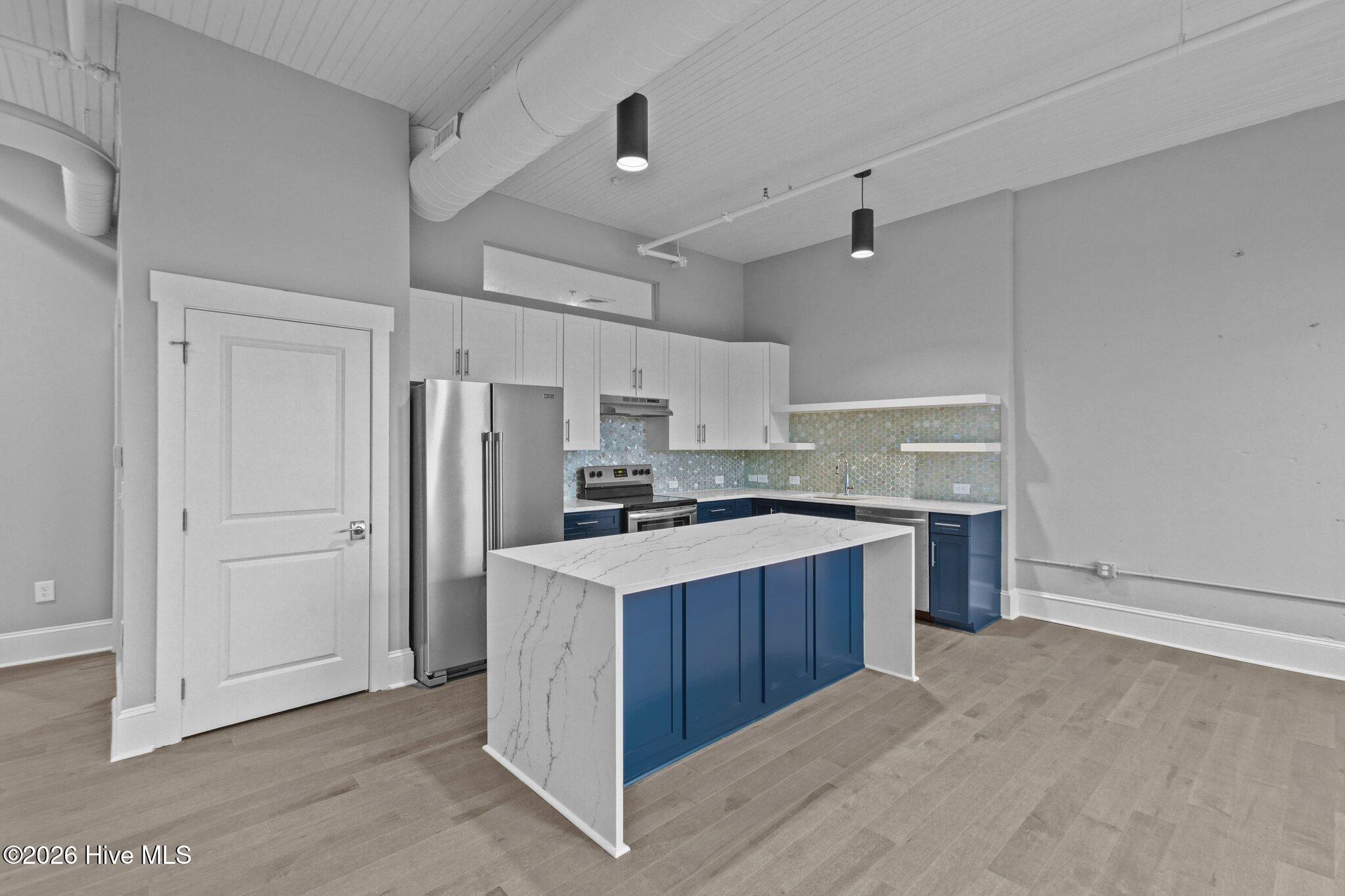 157 N Howard Street 2b Property Photo 1