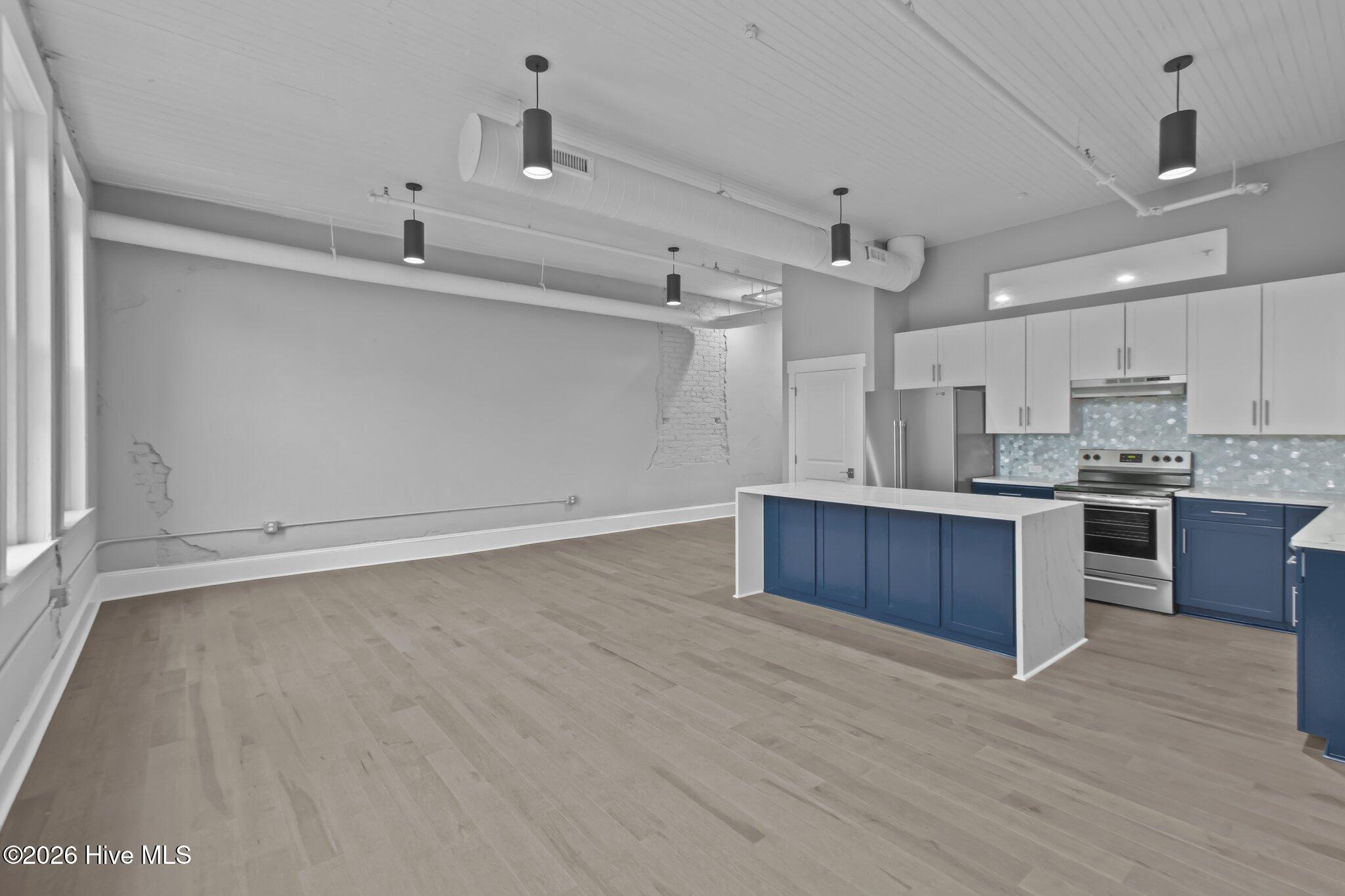 157 N Howard Street 2b Property Photo 5