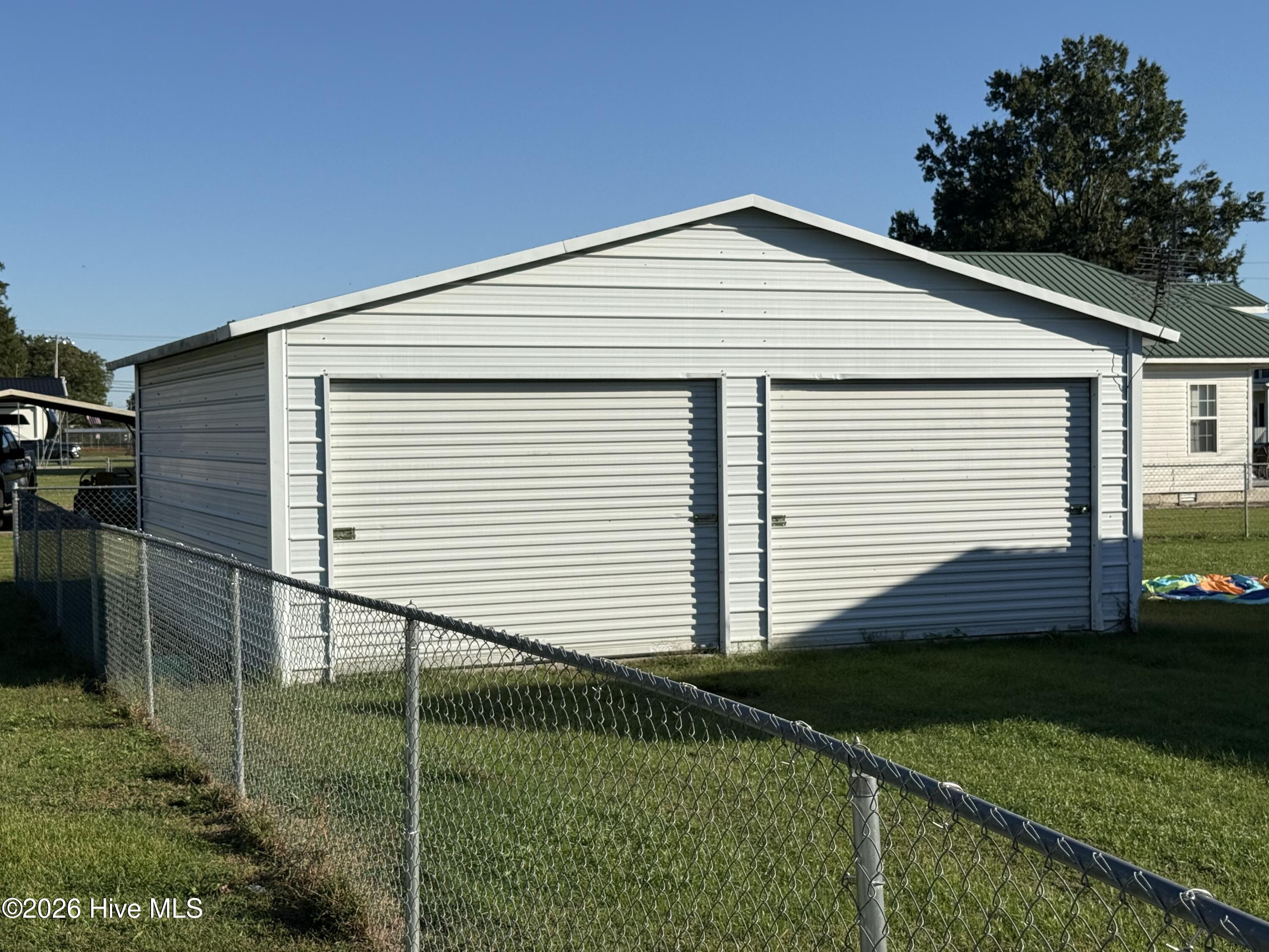 109 E Church Street Property Photo 3