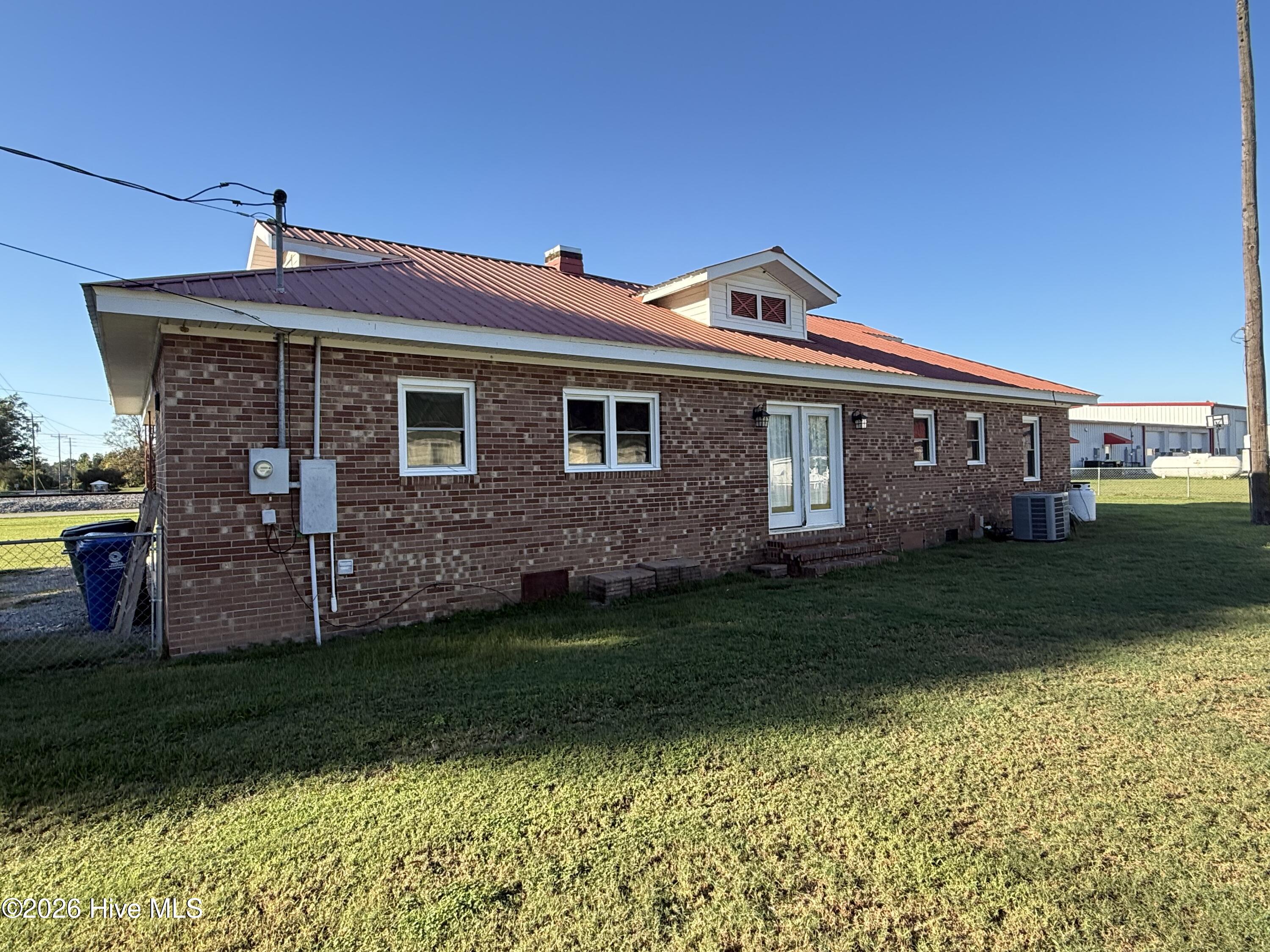 109 E Church Street Property Photo 26