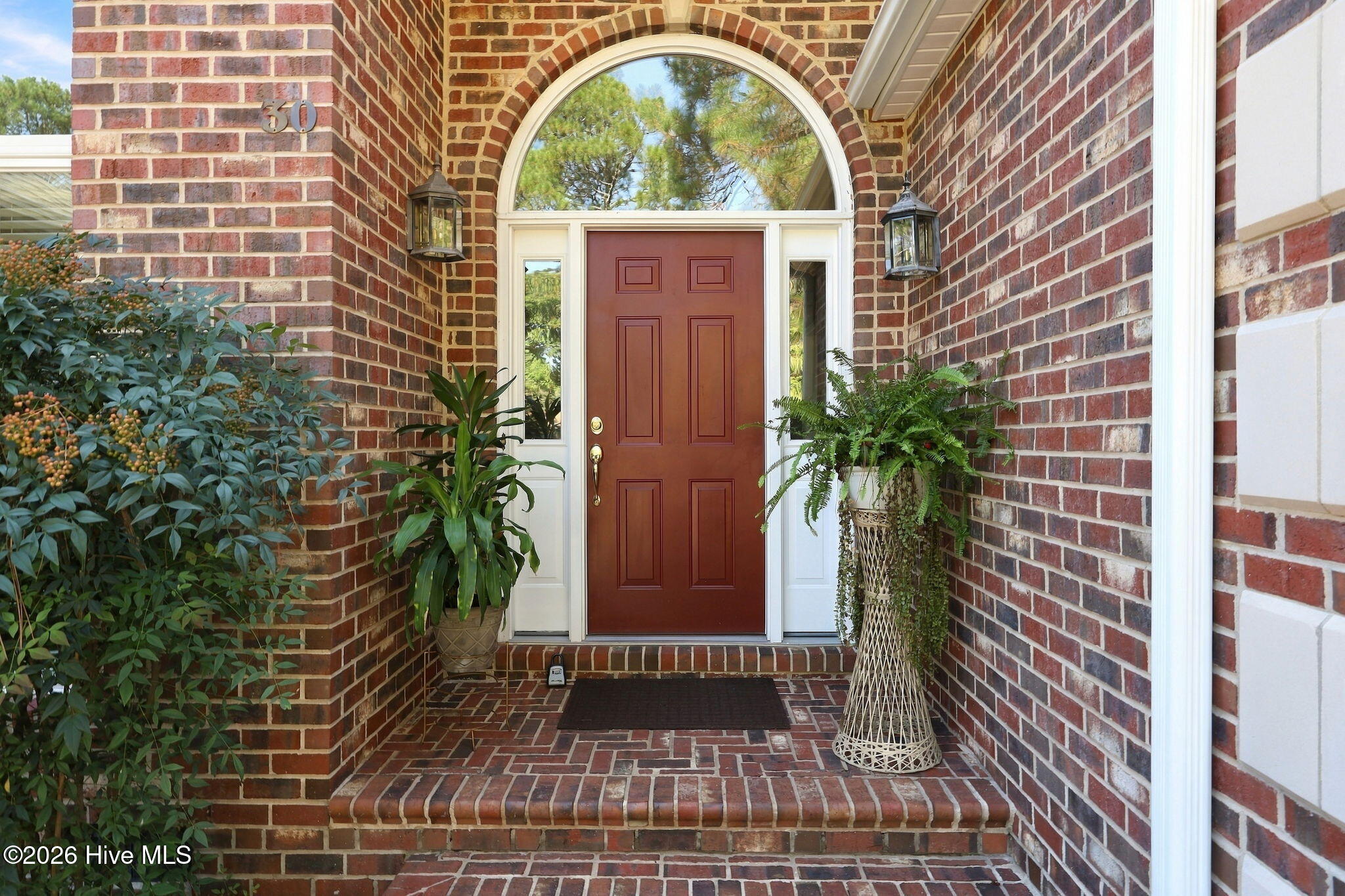 30 Briarwood Circle Property Photo 4