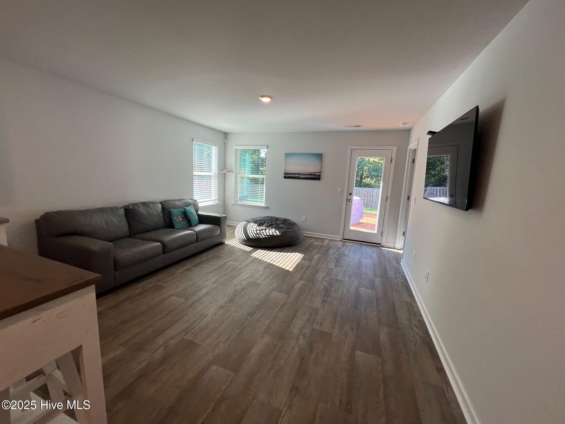 115 Cleat Drive Property Photo 12