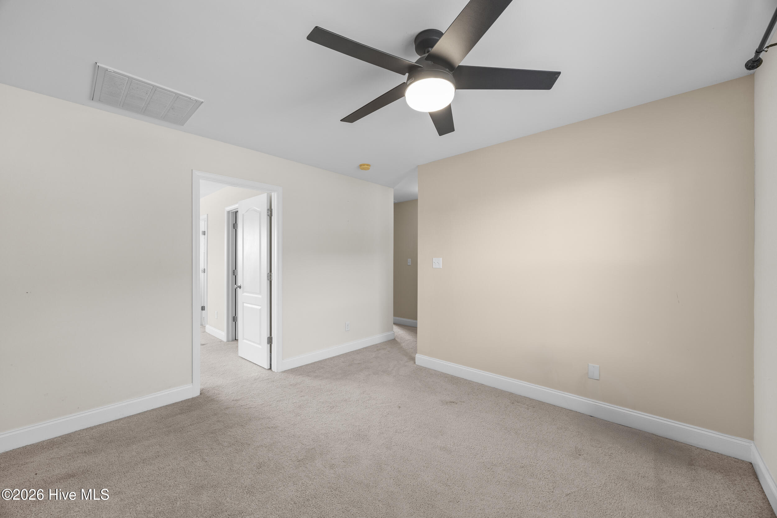 104 Saw Grass Drive Property Photo 30