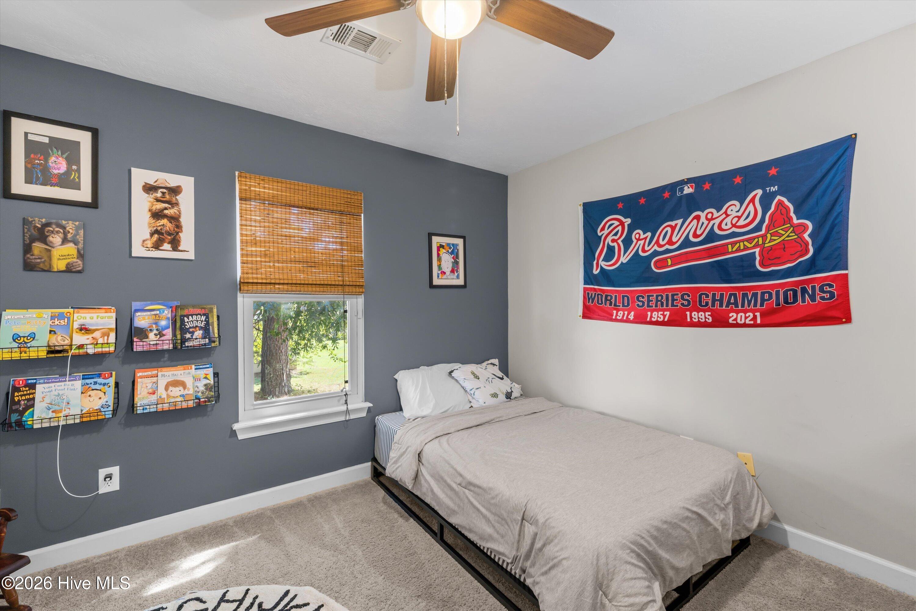 888 Windmill Lane Property Photo 14