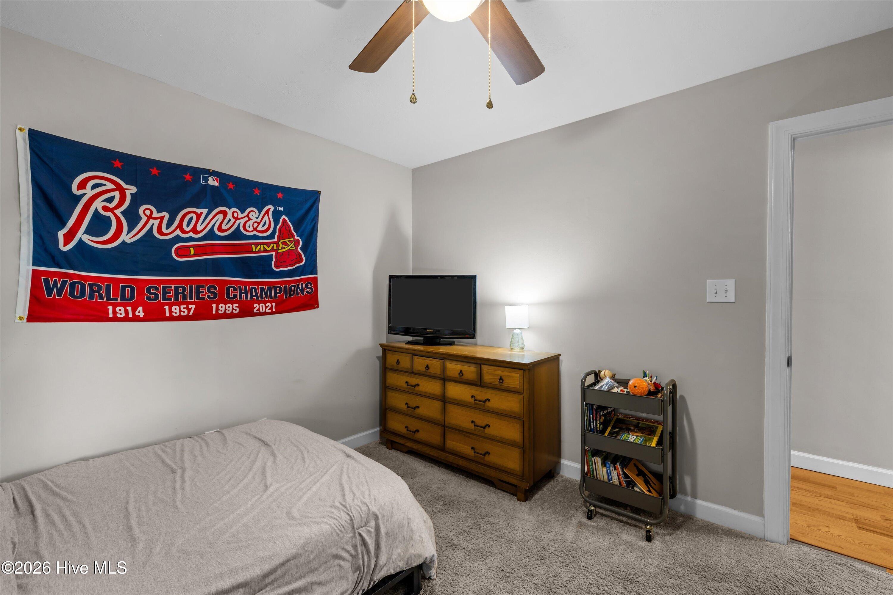 888 Windmill Lane Property Photo 15