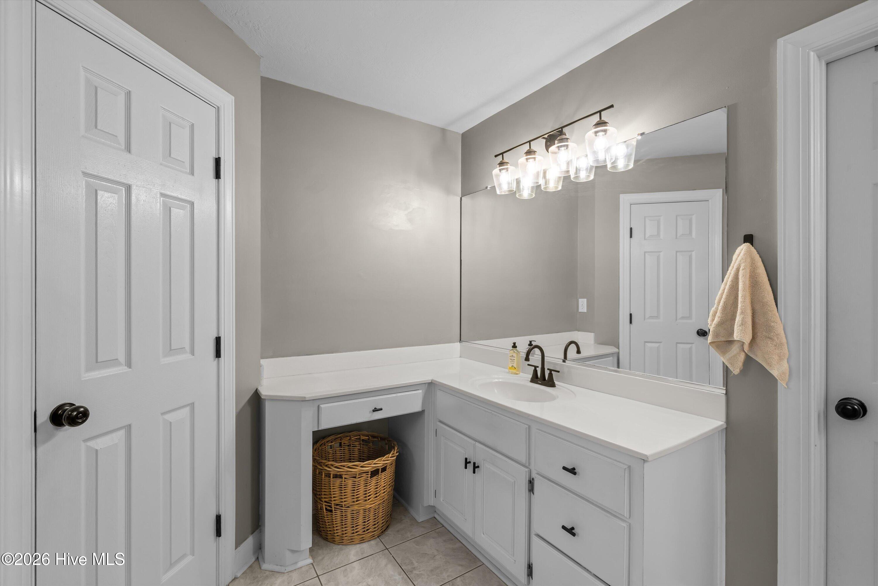 888 Windmill Lane Property Photo 39