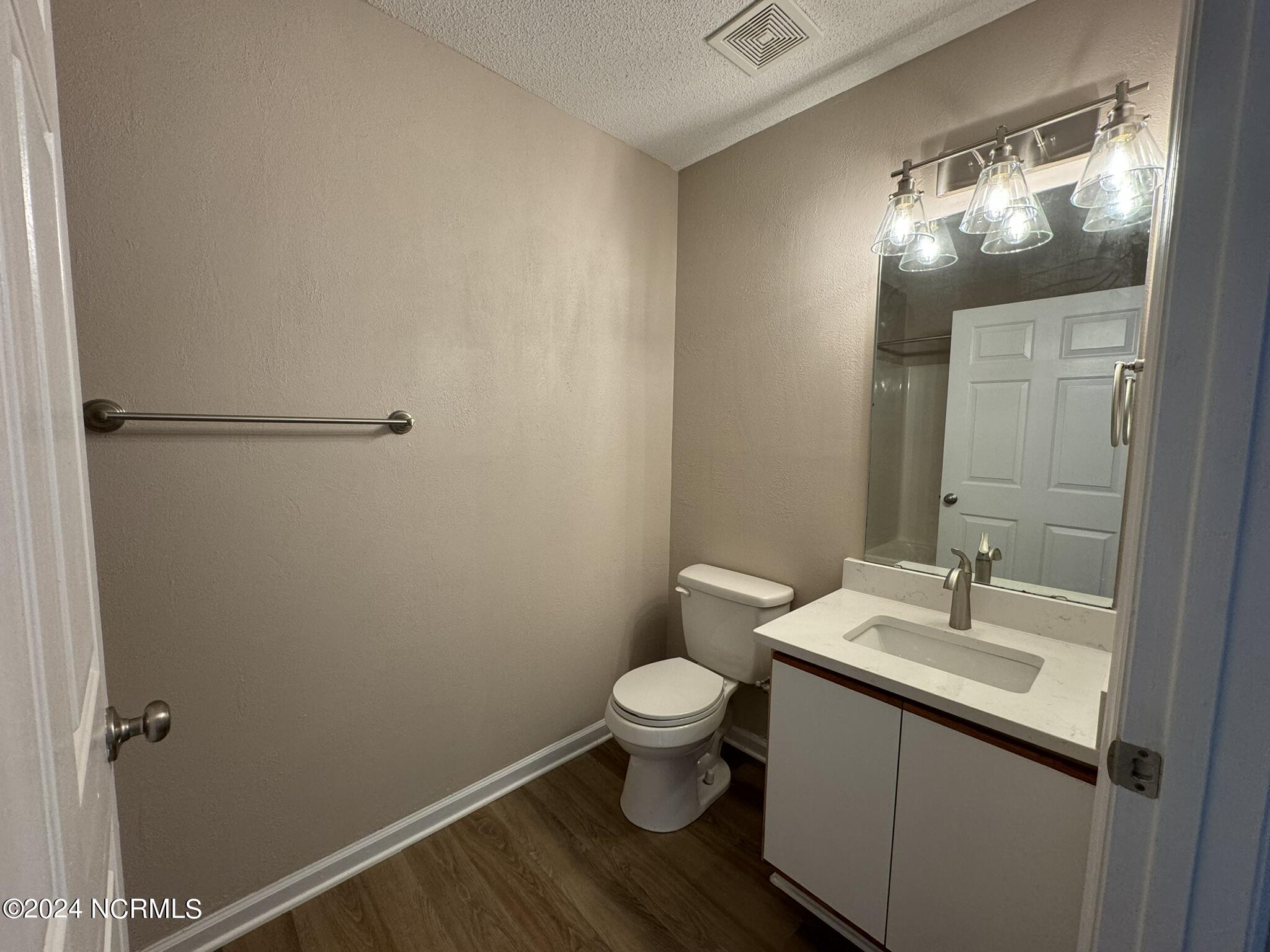 2215 Hurt Drive Property Photo 10
