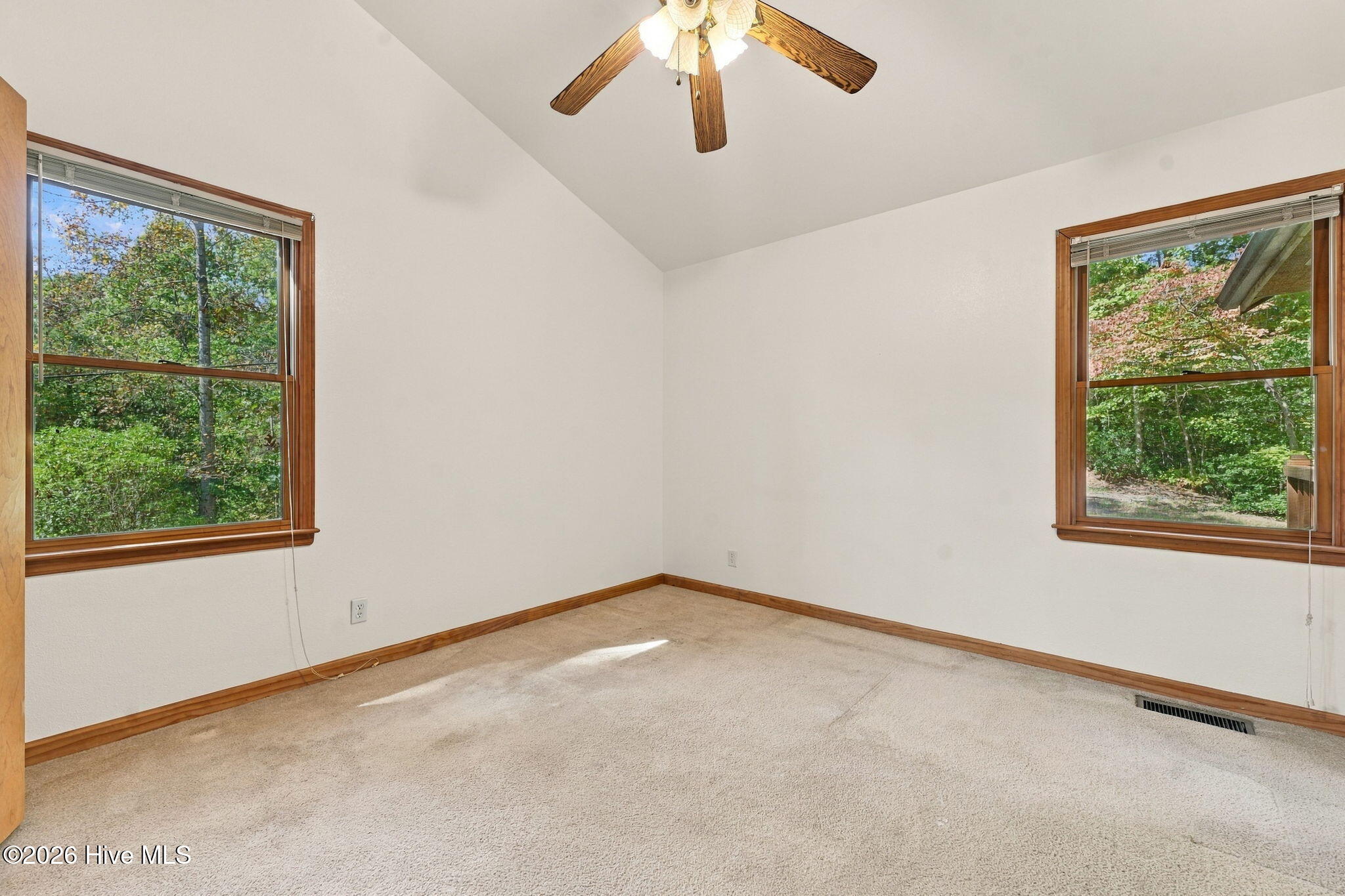 124 Bradford Drive Property Photo 15