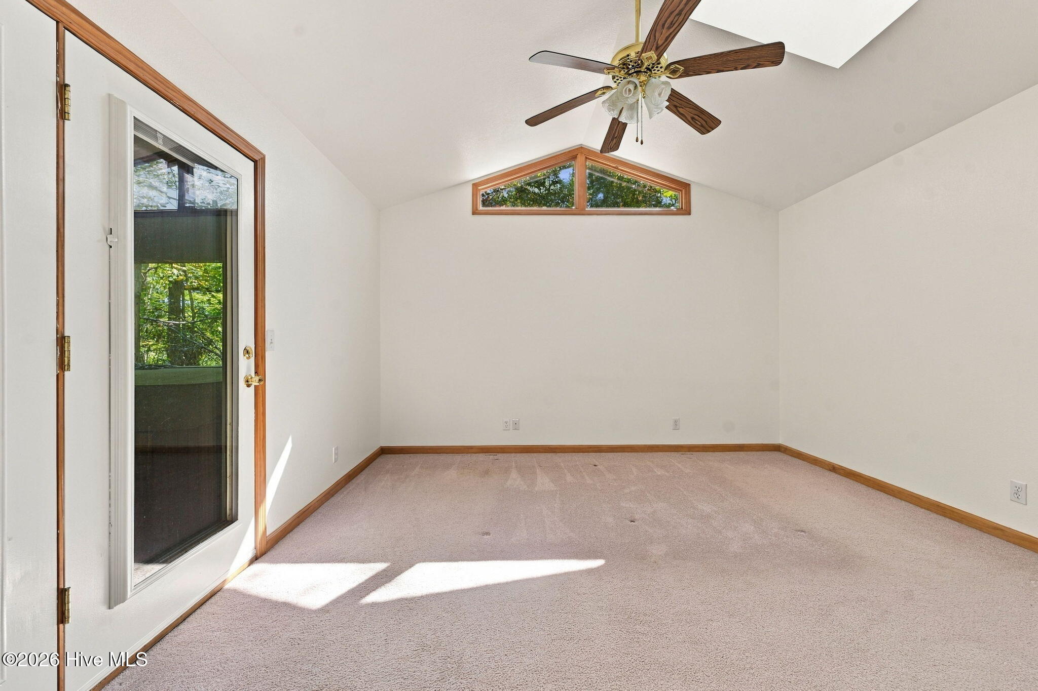 124 Bradford Drive Property Photo 17