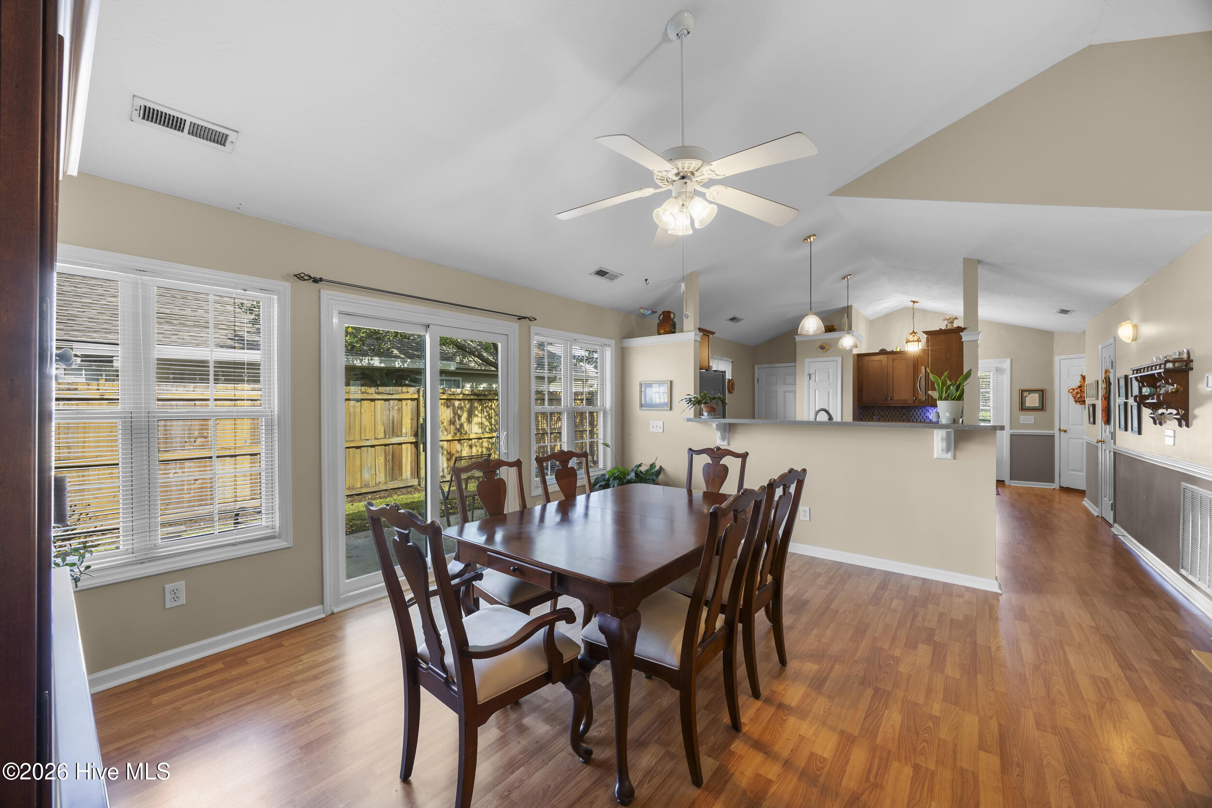 2405 Sunburst Court Property Photo 11