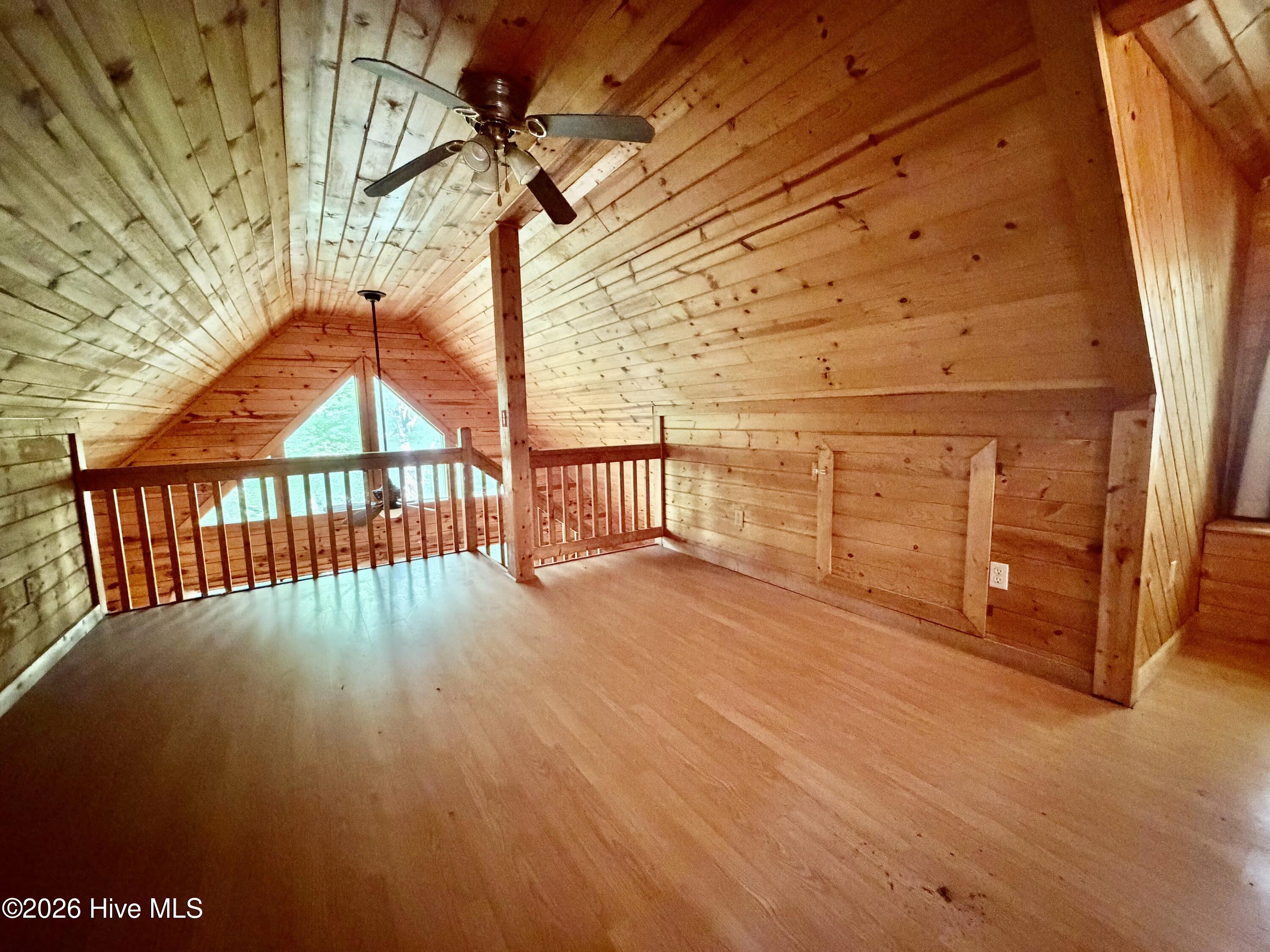 441 Shields Creek Road Property Photo 5