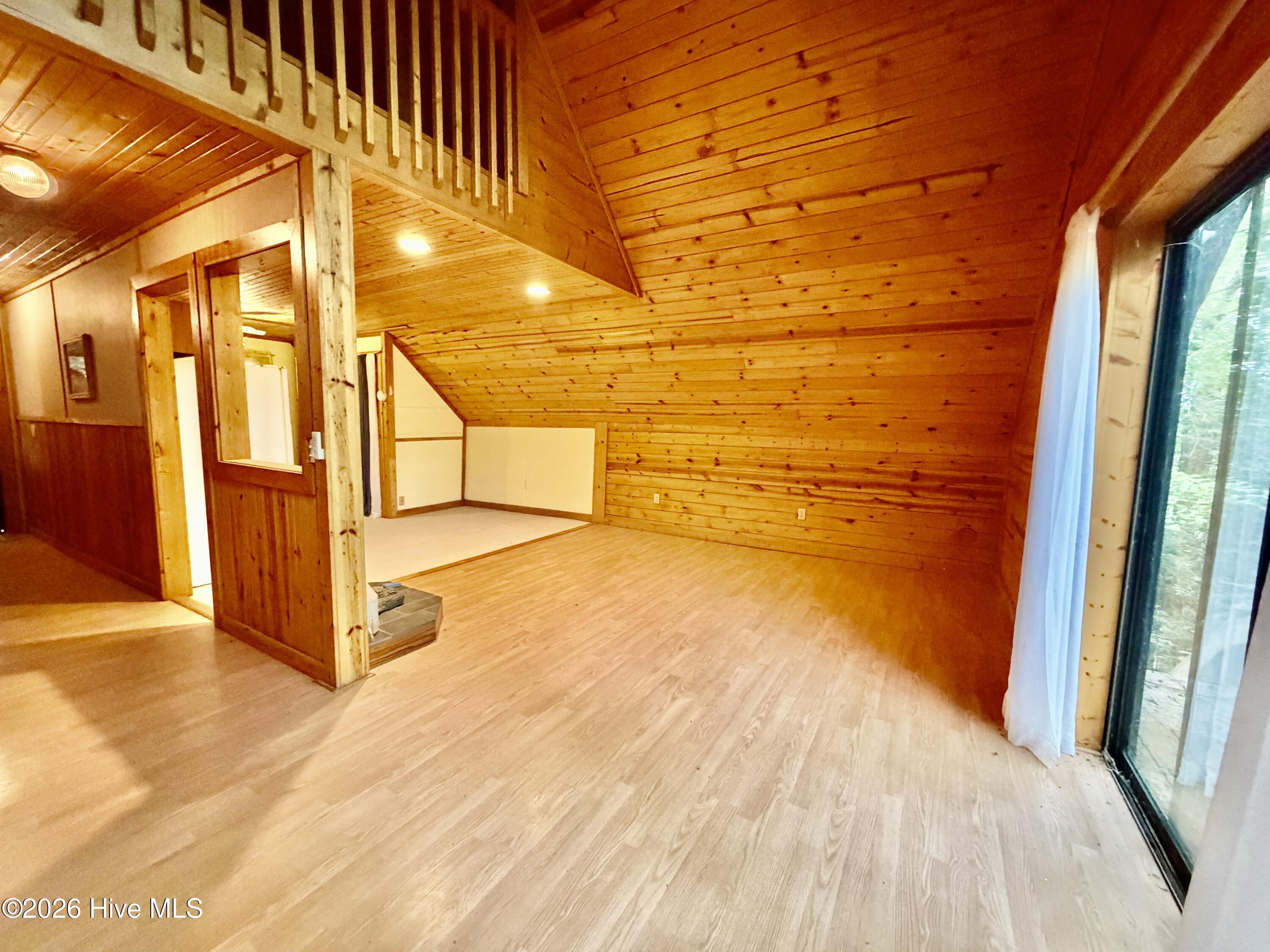 441 Shields Creek Road Property Photo 8