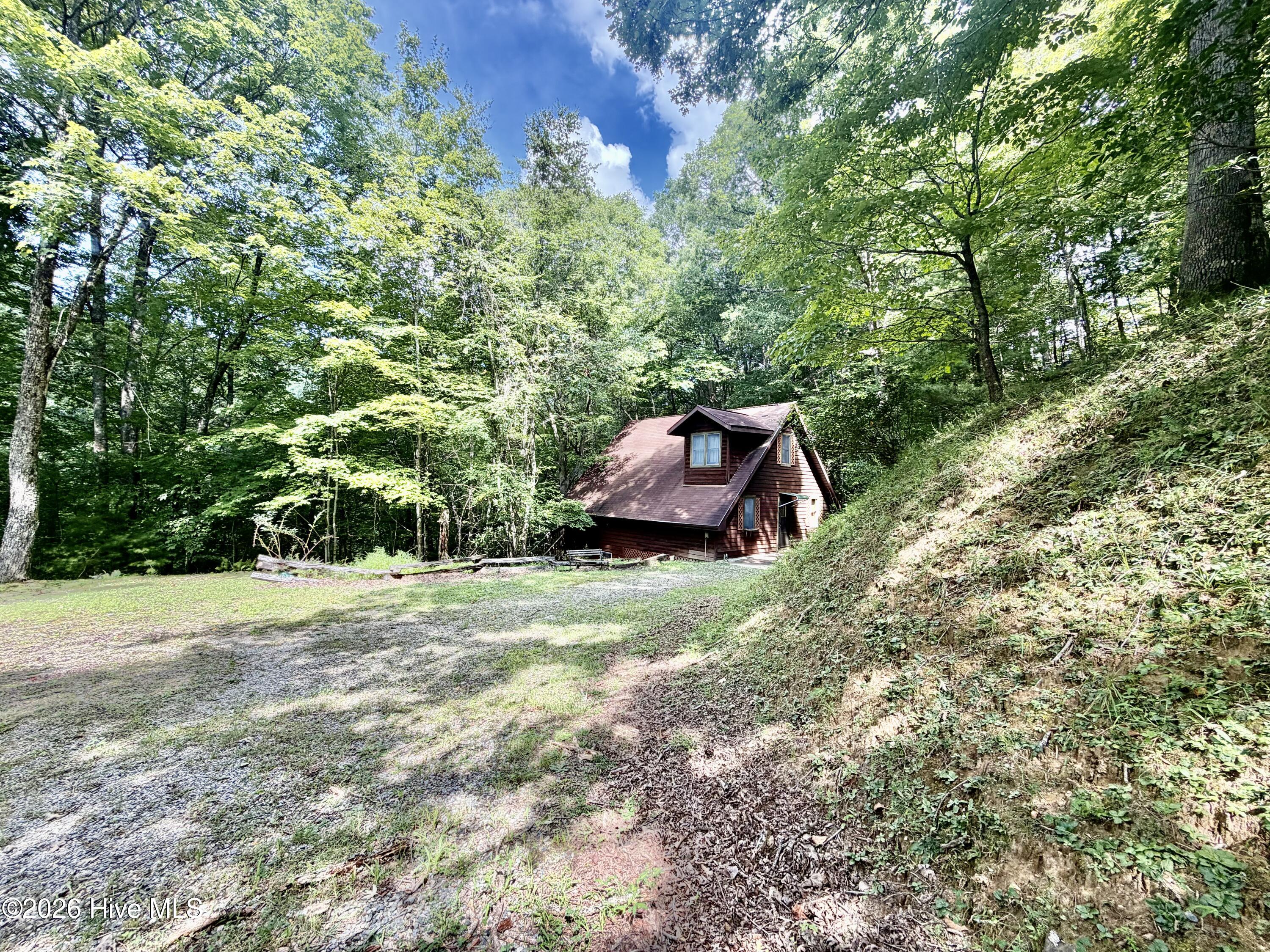 441 Shields Creek Road Property Photo 9